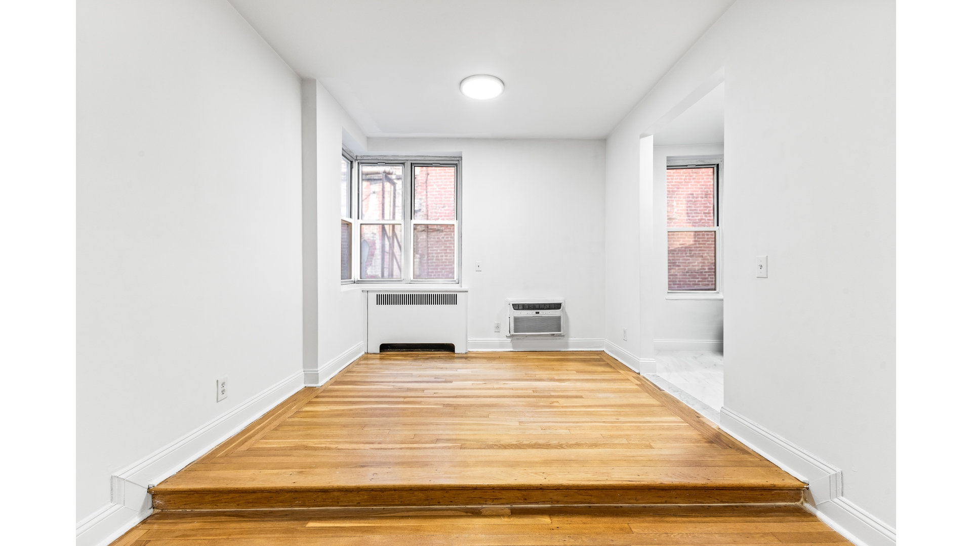 #3 photo, 360 W 55TH Street, ম্যানহাটন Hell's Kitchen , NY 10019