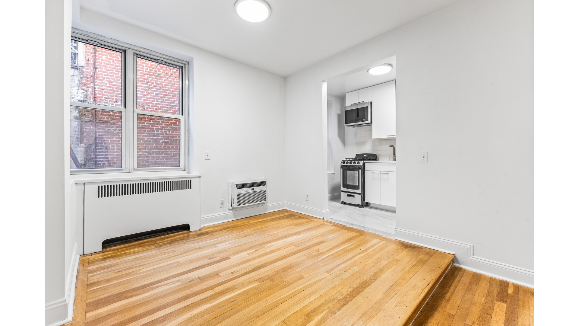 #5 photo, 360 W 55TH Street, ম্যানহাটন Hell's Kitchen , NY 10019