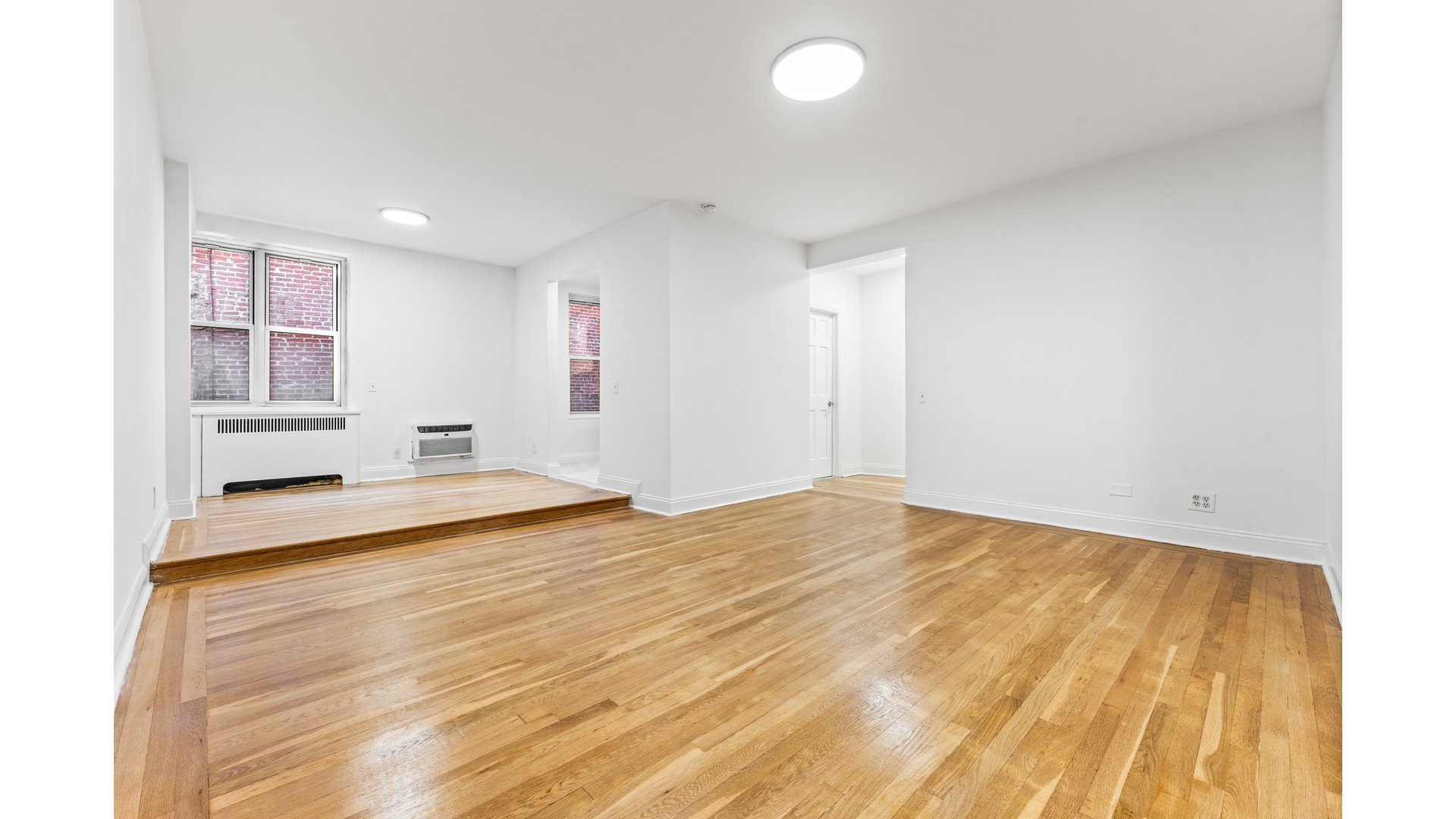 #9 photo, 360 W 55TH Street, ম্যানহাটন Hell's Kitchen , NY 10019