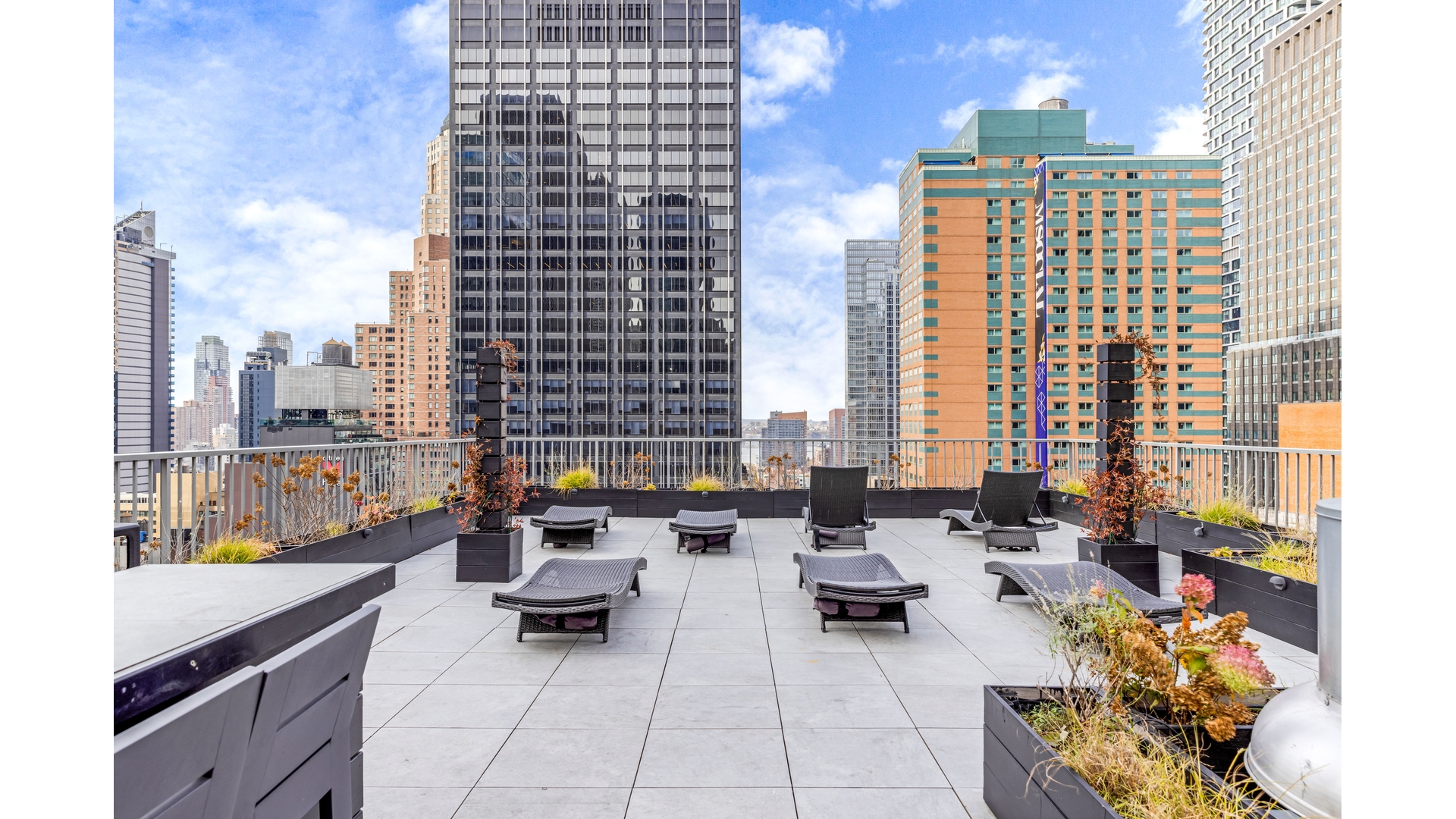 #1 photo, 150 W 51ST Street, ম্যানহাটন Midtown , NY 10019