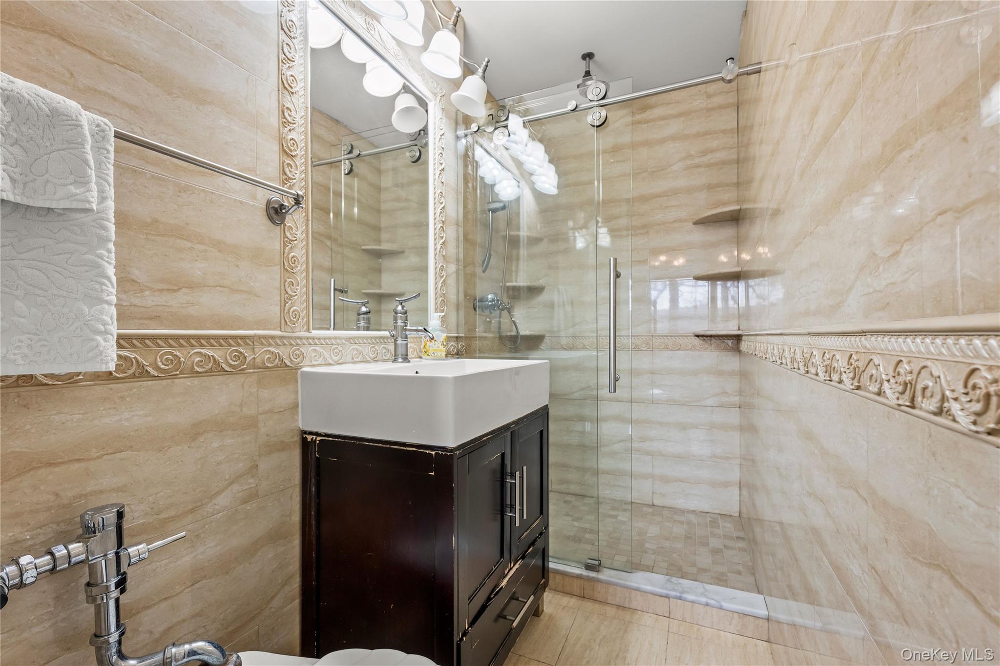 #6 photo, 800 Cortelyou Road, ব্রুকলিন Brooklyn , NY 11218