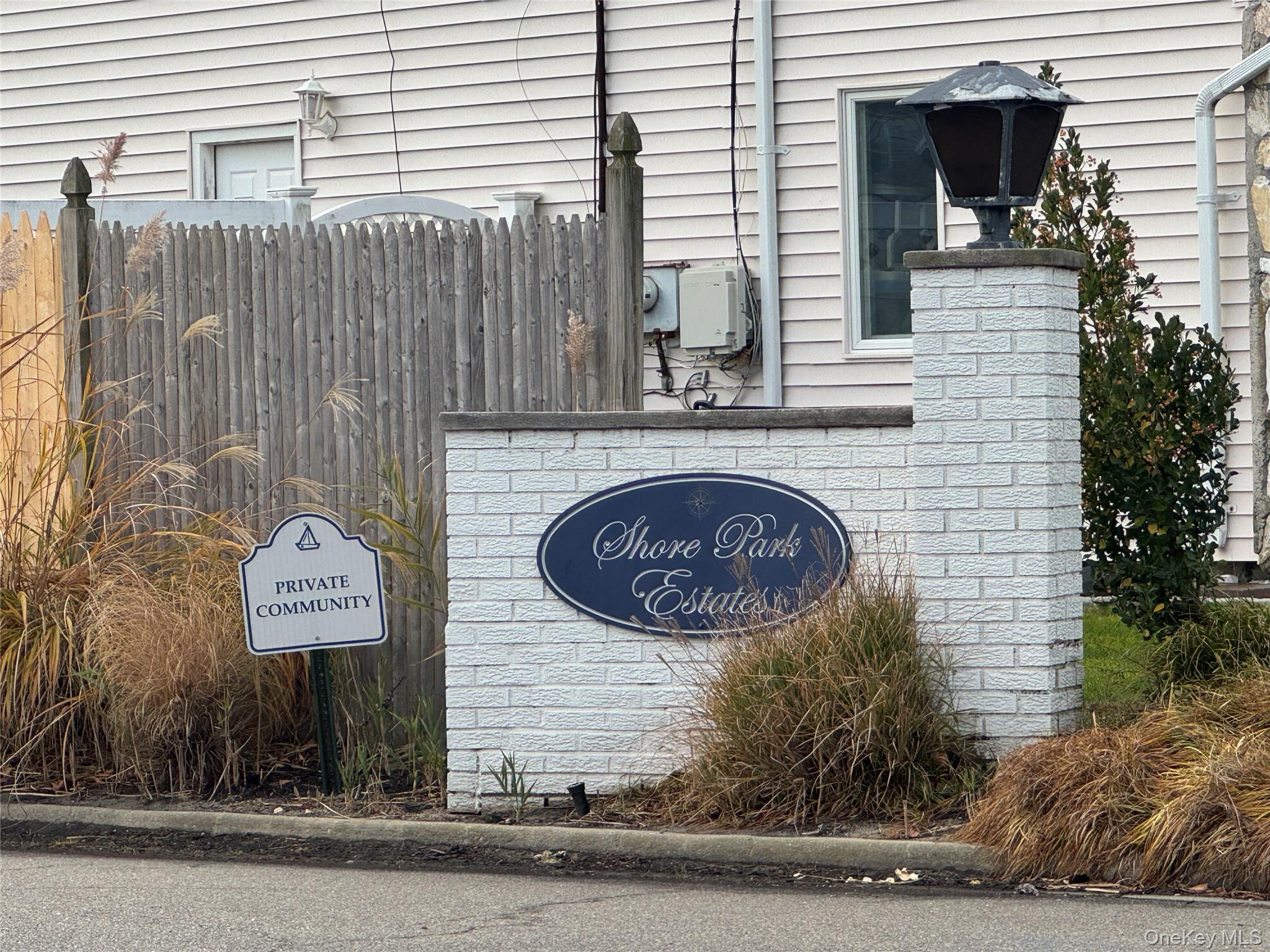 #3 photo, 815 Anthony Drive, Lindenhurst , NY 11757