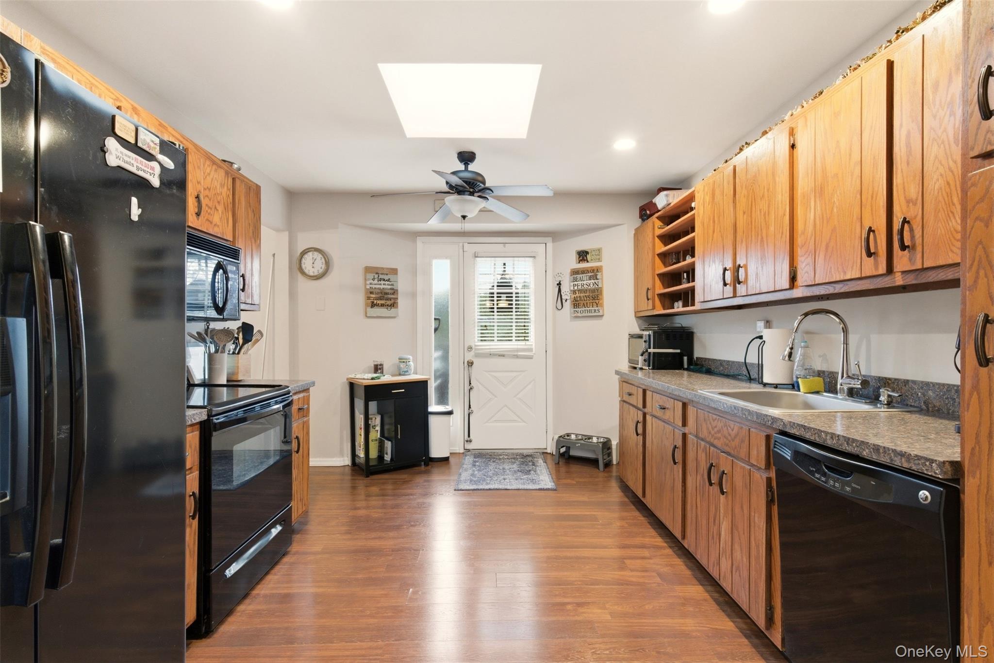 #7 photo, 17 Westminster Lane, West Islip , NY 11795