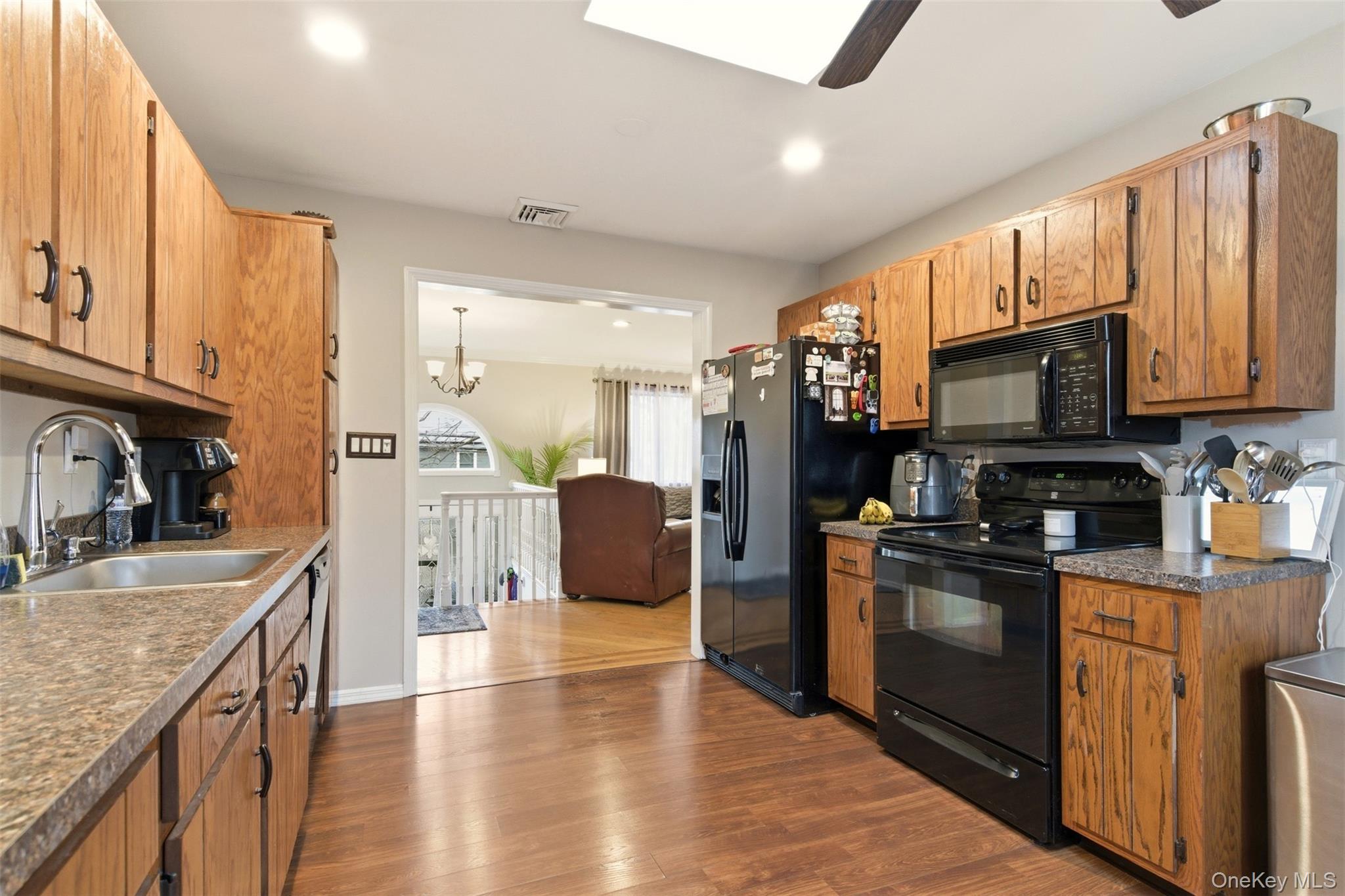 #9 photo, 17 Westminster Lane, West Islip , NY 11795