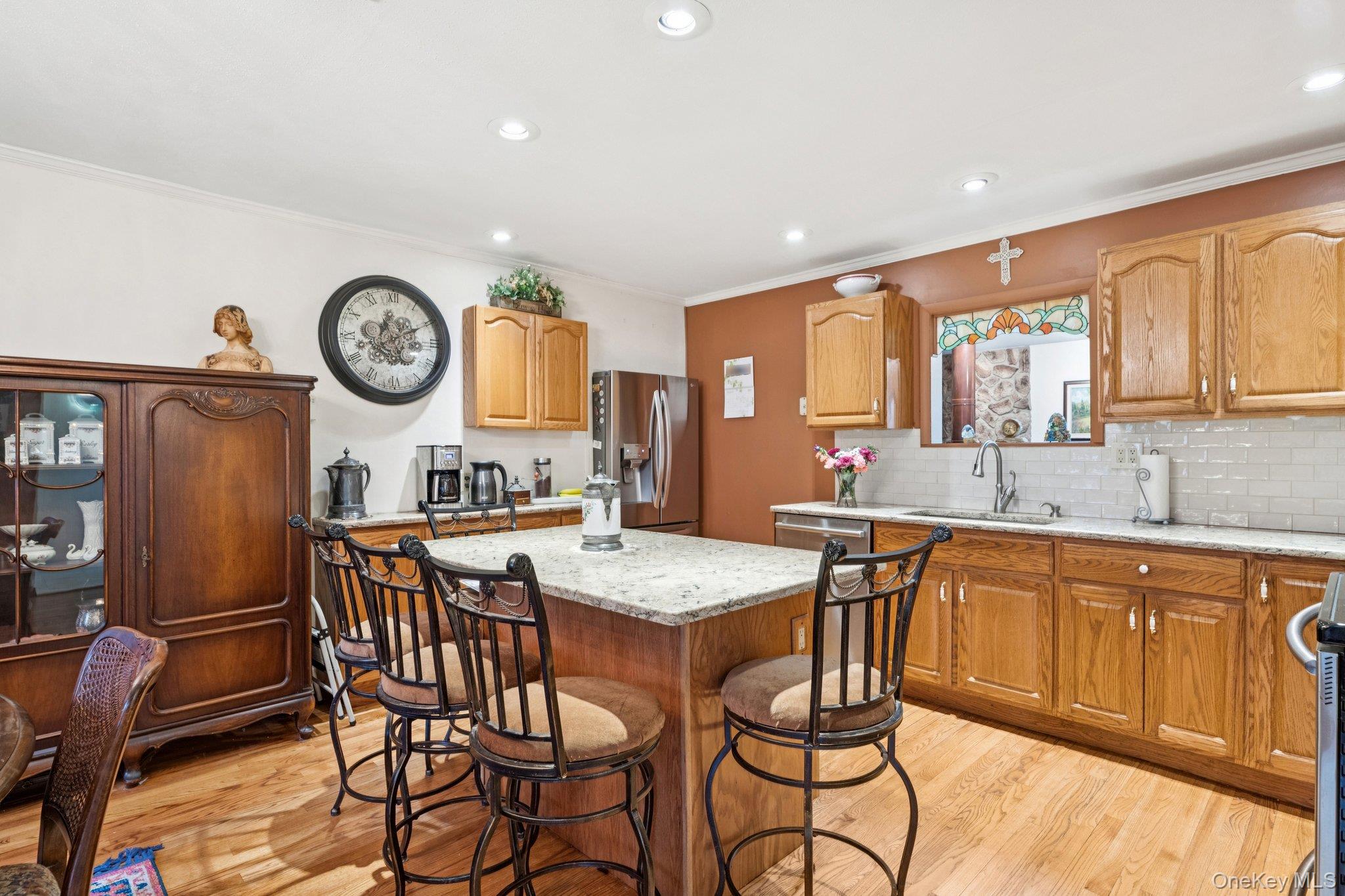 #12 photo, 52 Hazard Avenue, সাফোক কাউন্টি Huntington , NY 11746