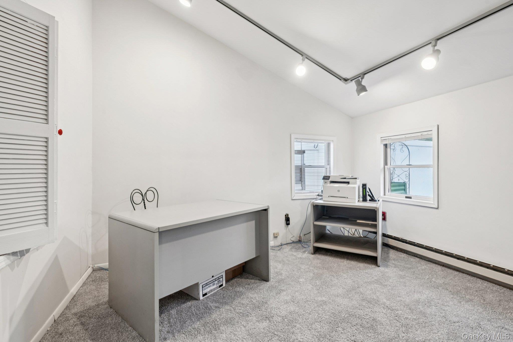 #19 photo, 52 Hazard Avenue, সাফোক কাউন্টি Huntington , NY 11746