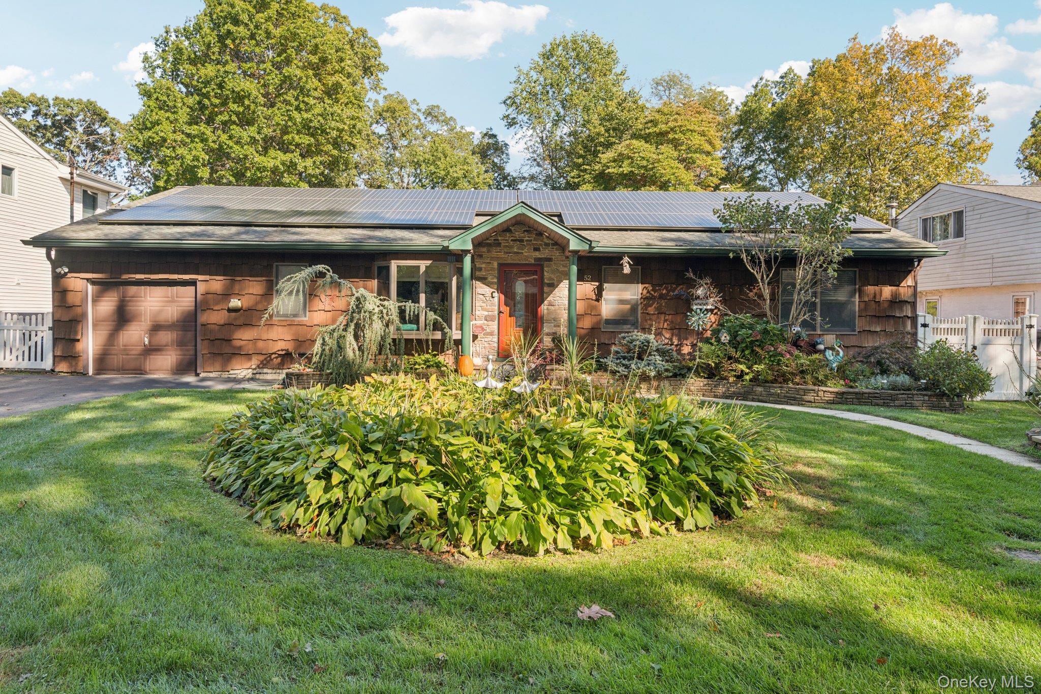 #3 photo, 52 Hazard Avenue, সাফোক কাউন্টি Huntington , NY 11746