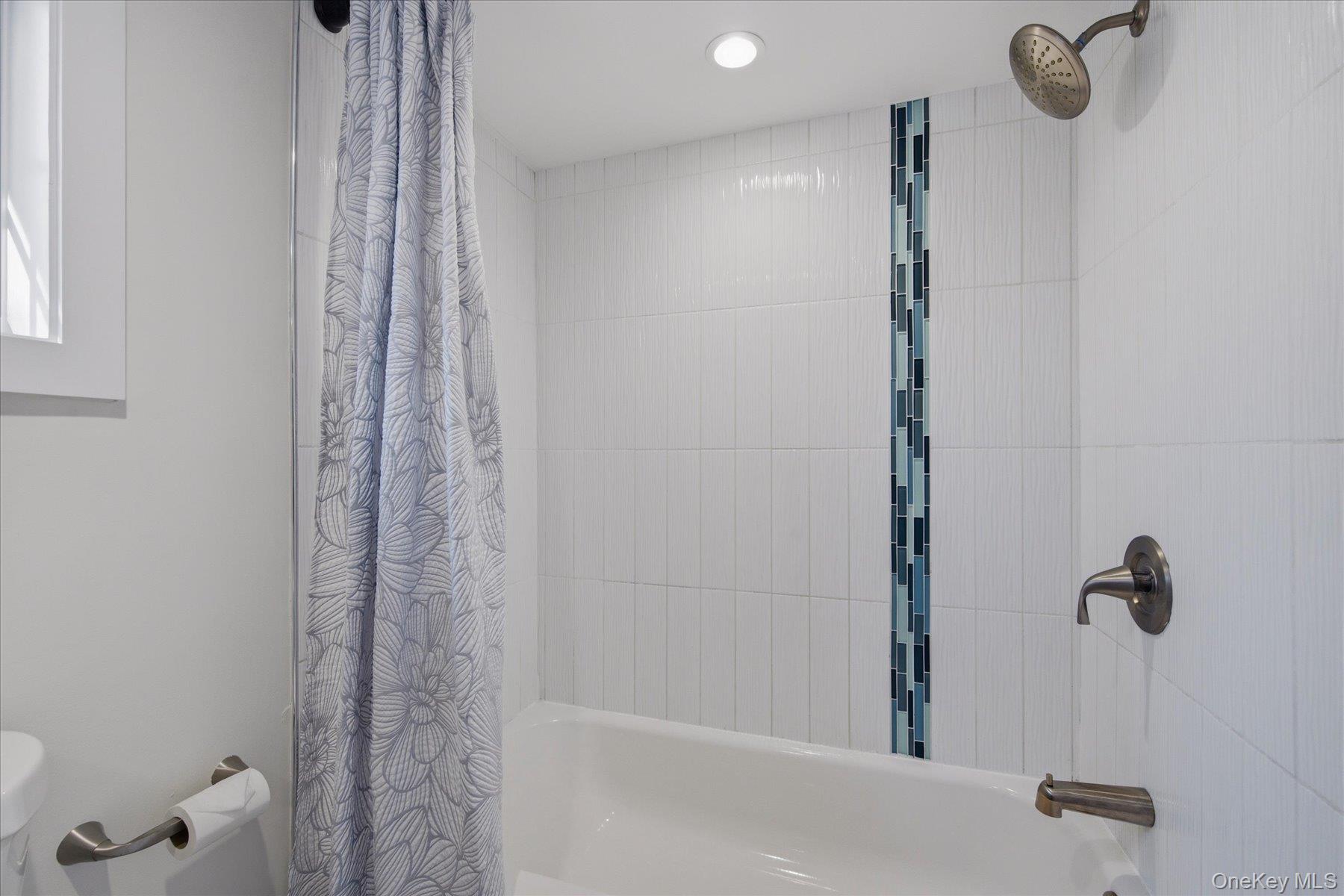 #11 photo, 27 Vine Road, Rocky Point , NY 11778