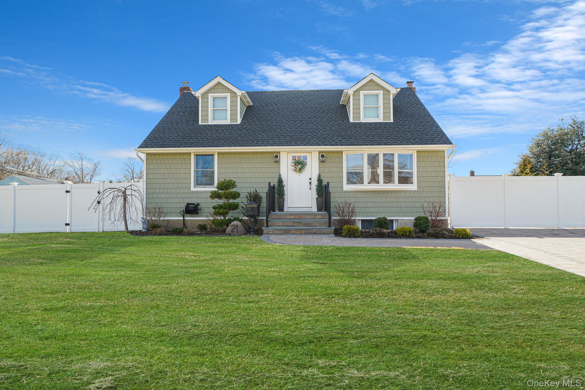 #1 photo, 21 Adams Street, Farmingdale , NY 11735