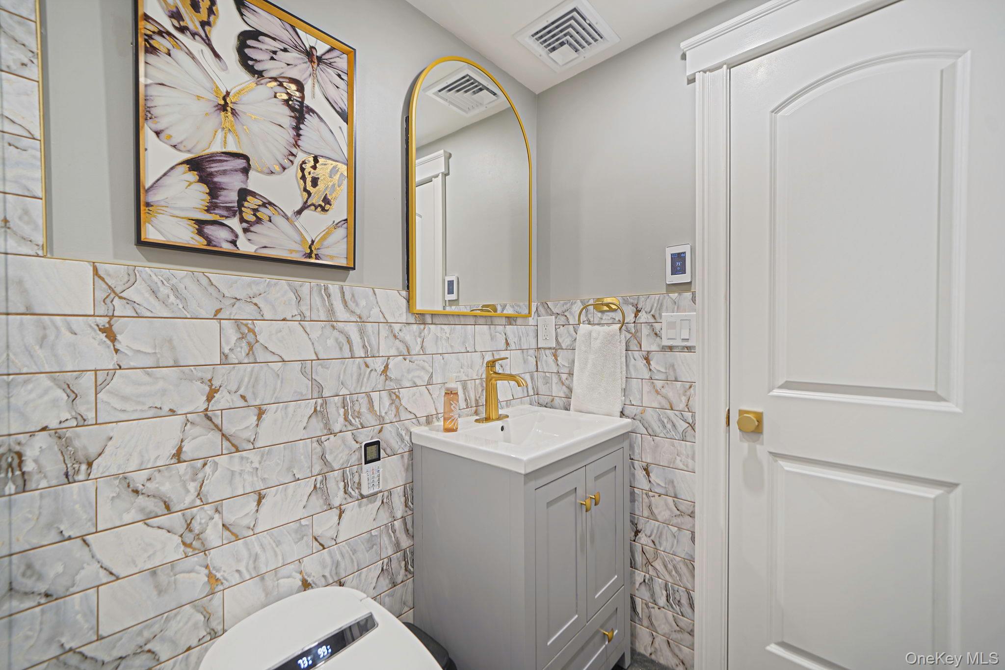 #10 photo, 21 Adams Street, Farmingdale , NY 11735