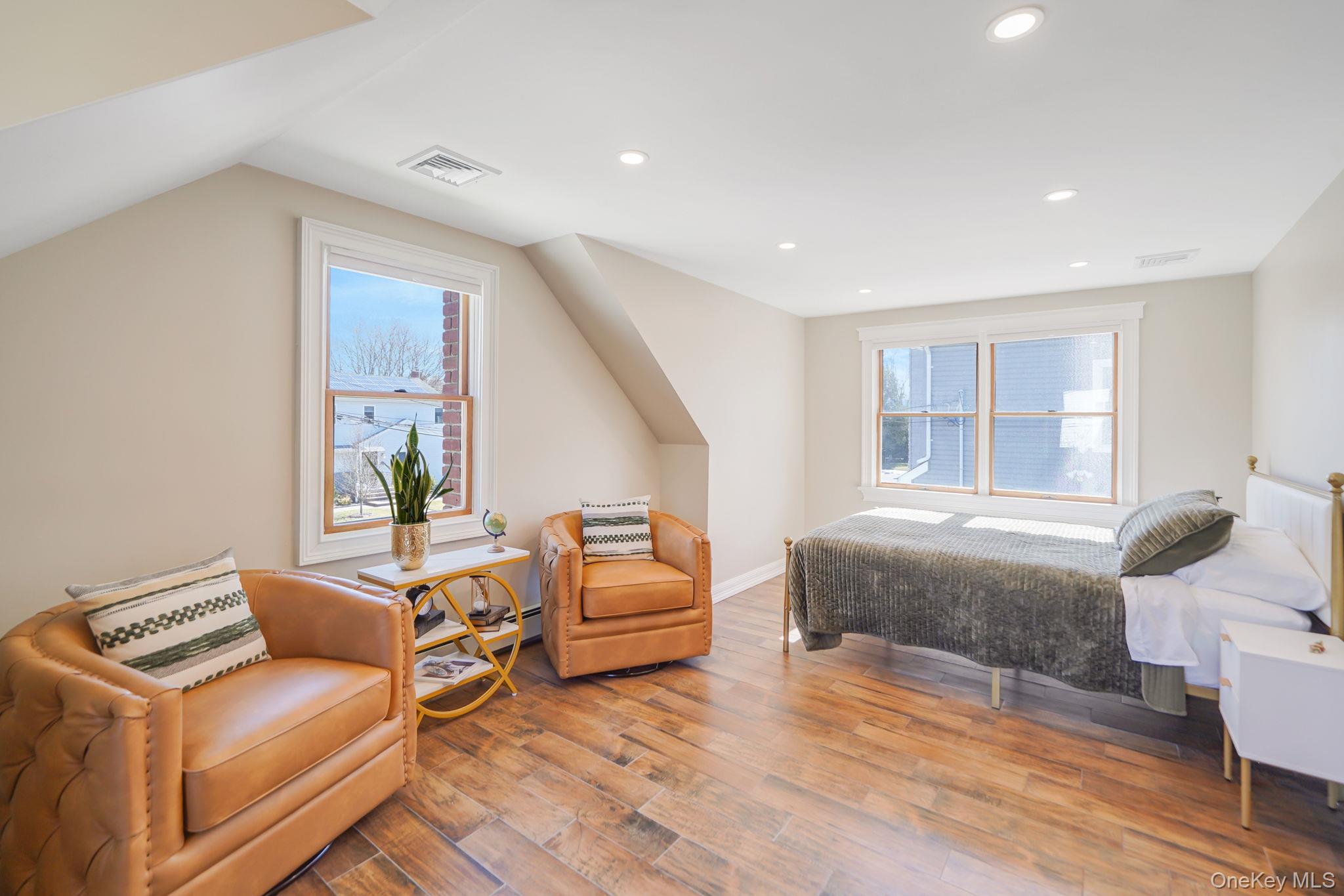 #11 photo, 21 Adams Street, Farmingdale , NY 11735