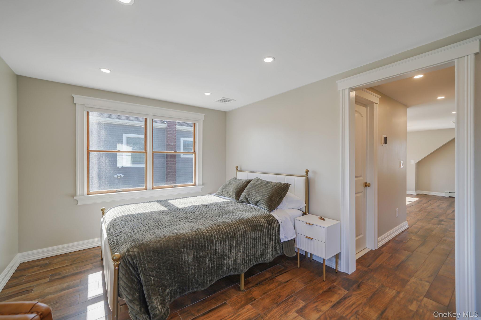 #12 photo, 21 Adams Street, Farmingdale , NY 11735