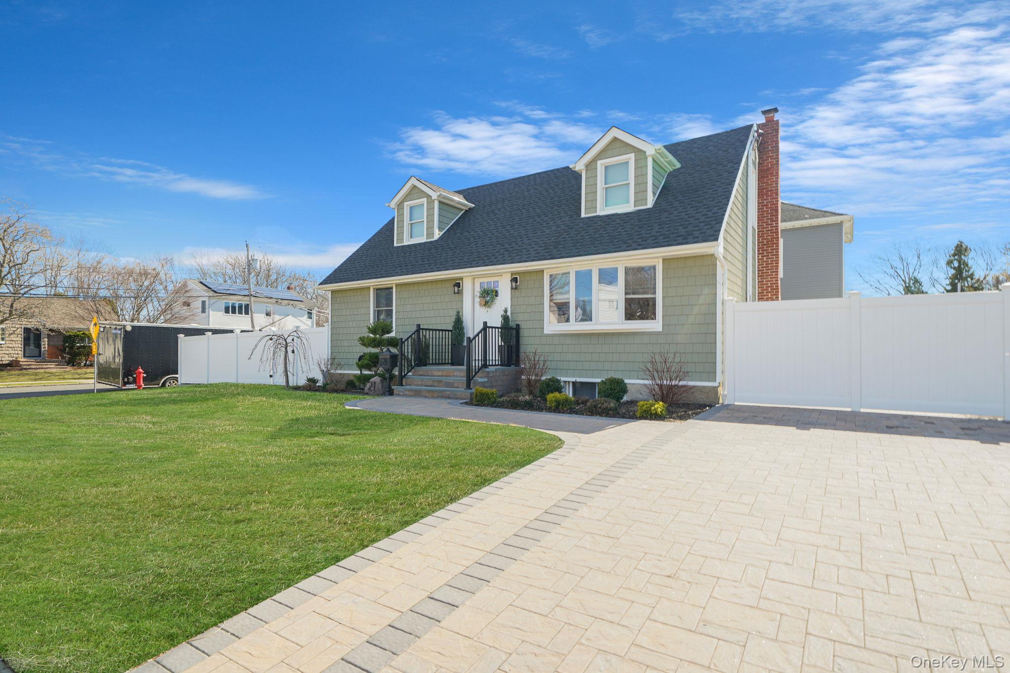 #2 photo, 21 Adams Street, Farmingdale , NY 11735