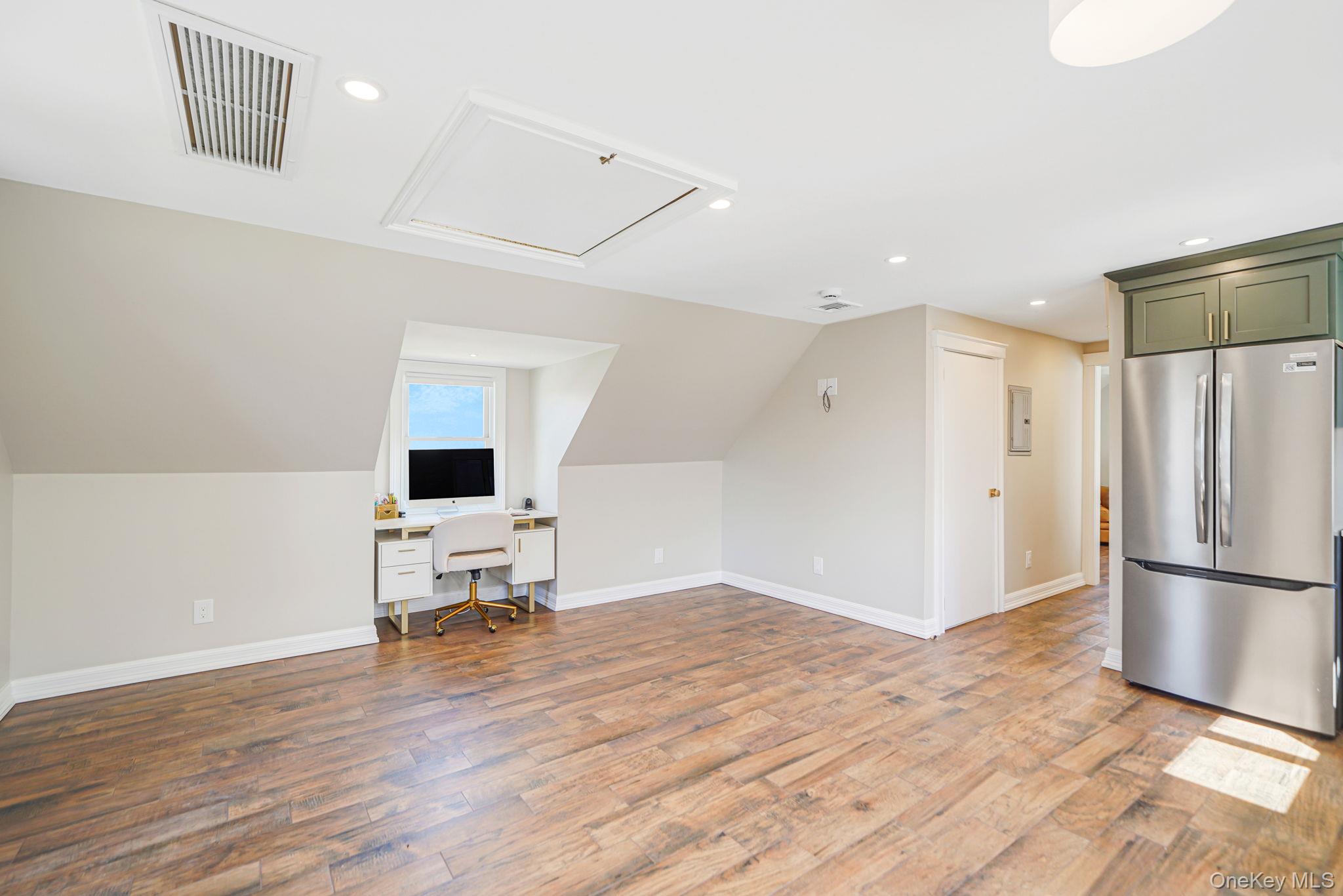 #7 photo, 21 Adams Street, Farmingdale , NY 11735