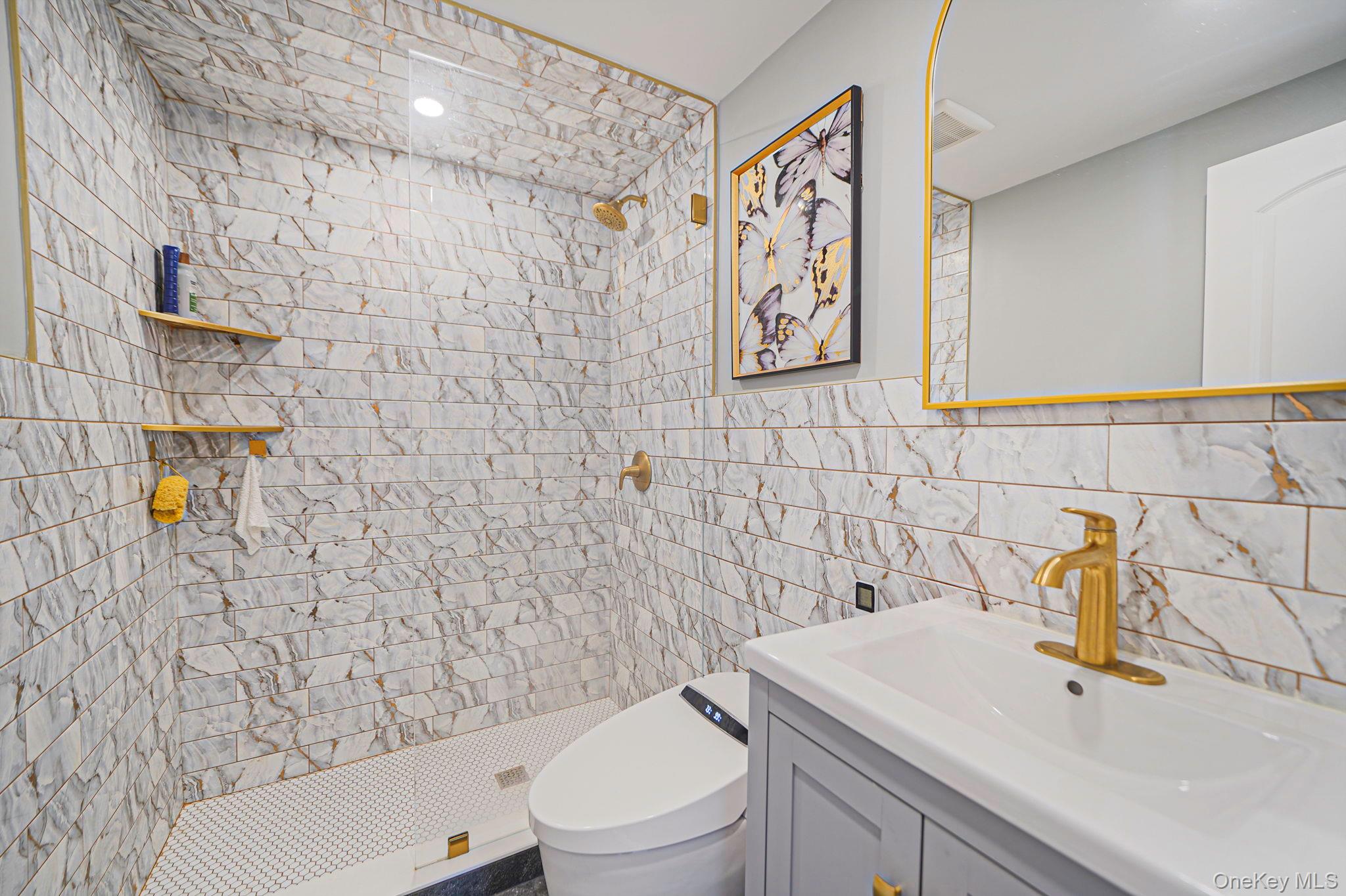 #9 photo, 21 Adams Street, Farmingdale , NY 11735