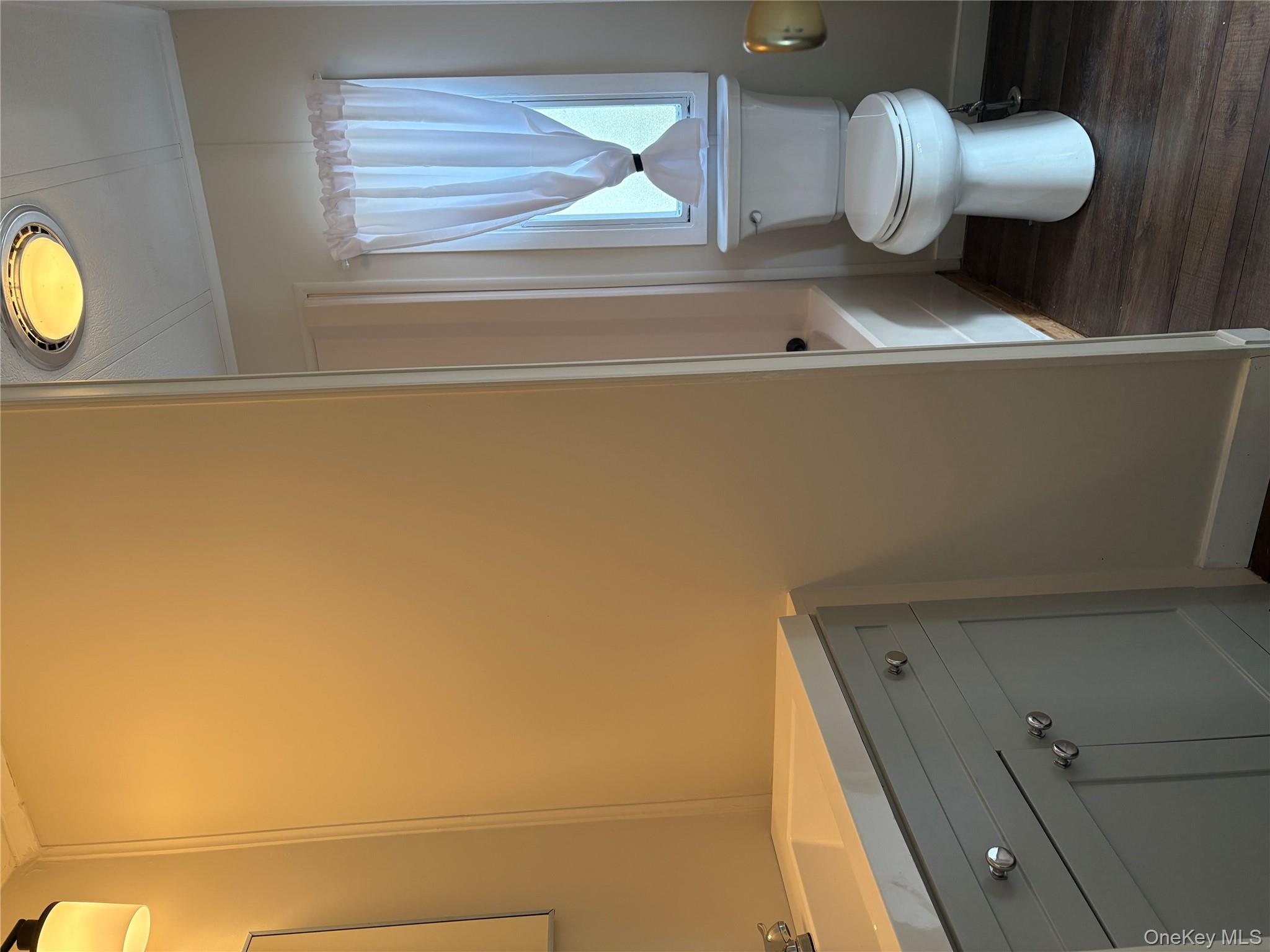 #16 photo, 525/82 Riverleigh, Riverhead , NY 11901