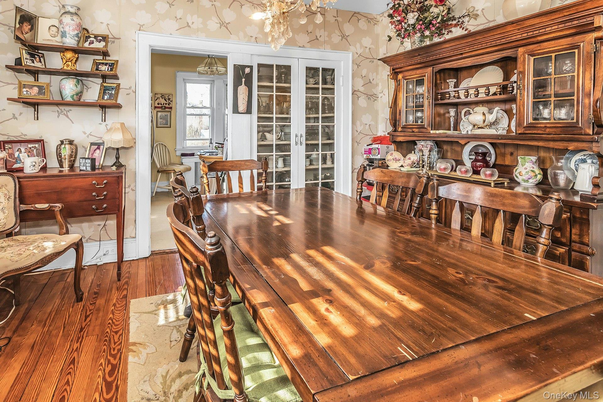 #7 photo, 398 Babylon Turnpike, নাসাউ কাউন্টি Freeport , NY 11520