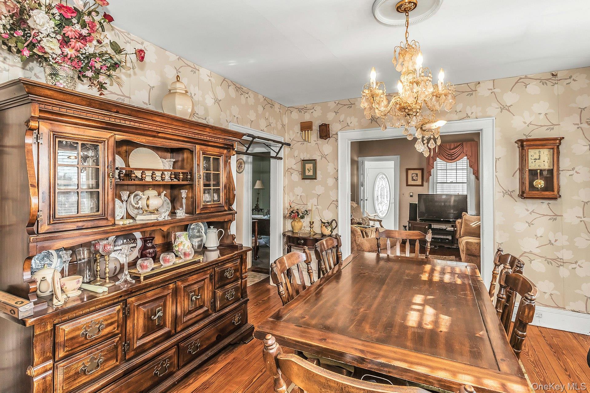 #8 photo, 398 Babylon Turnpike, নাসাউ কাউন্টি Freeport , NY 11520