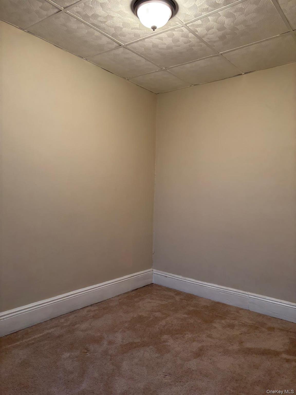 #10 photo, 71-29 Myrtle Avenue, কুইন্‌স Glendale , NY 11385