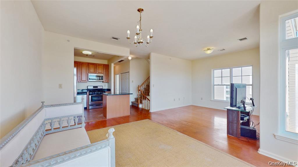 #12 photo, 6910 Beach Front Road, কুইন্‌স Arverne , NY 11692