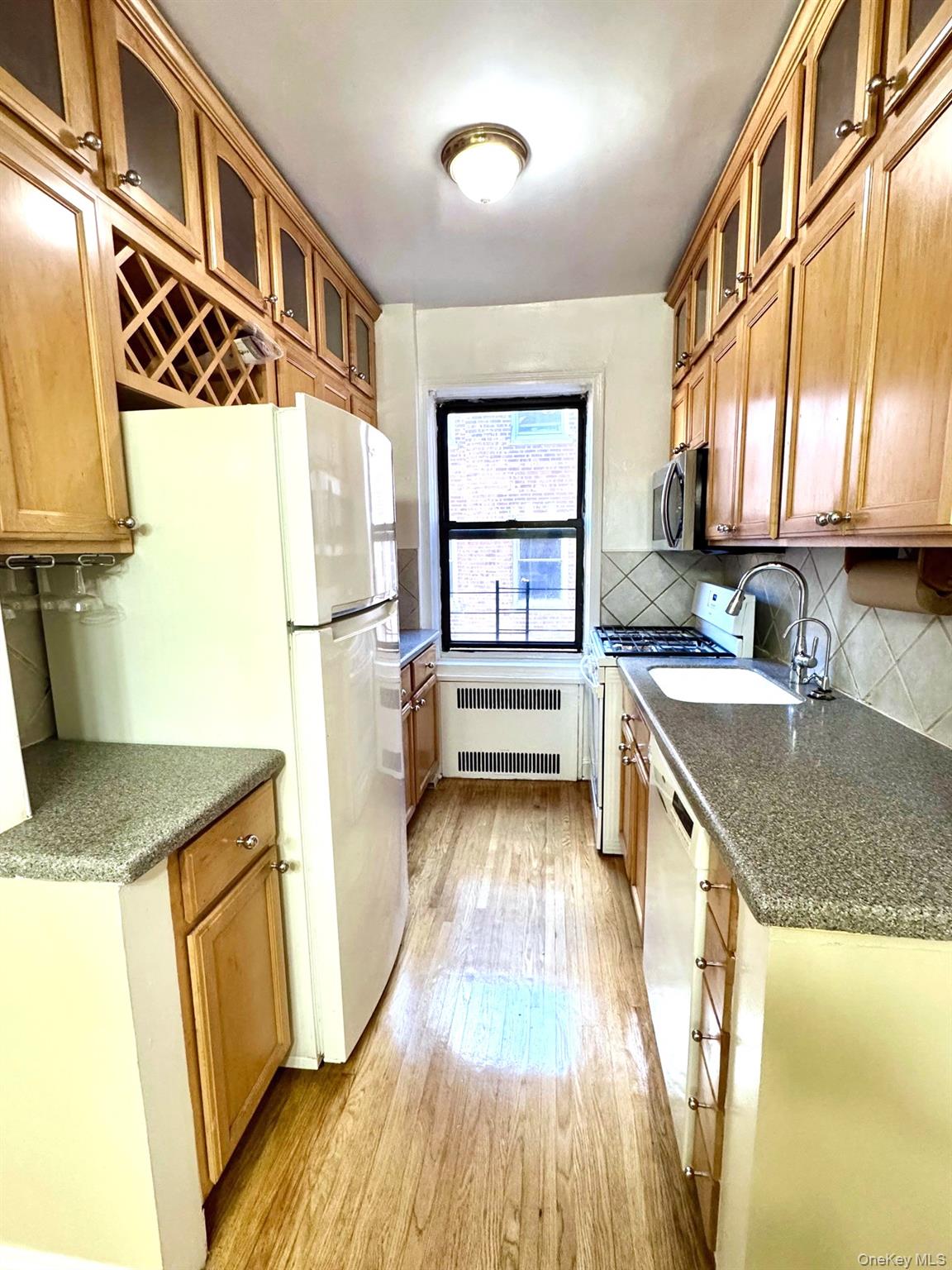 #6 photo, 110-35 72 Road, কুইন্‌স Forest Hills , NY 11375