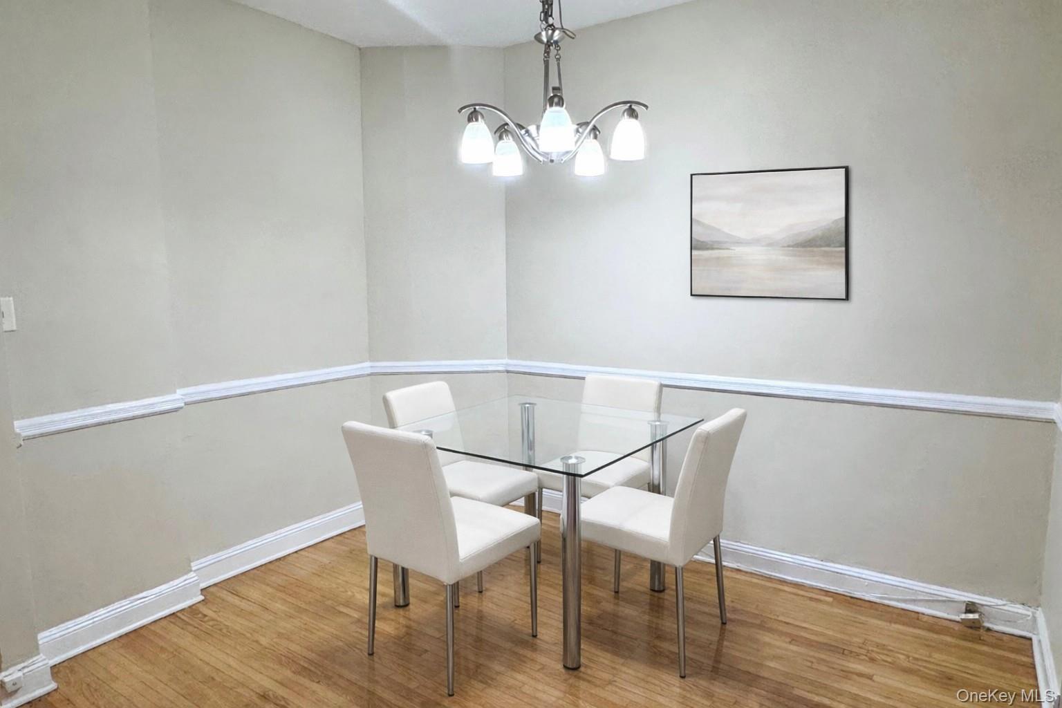 #9 photo, 110-35 72 Road, কুইন্‌স Forest Hills , NY 11375