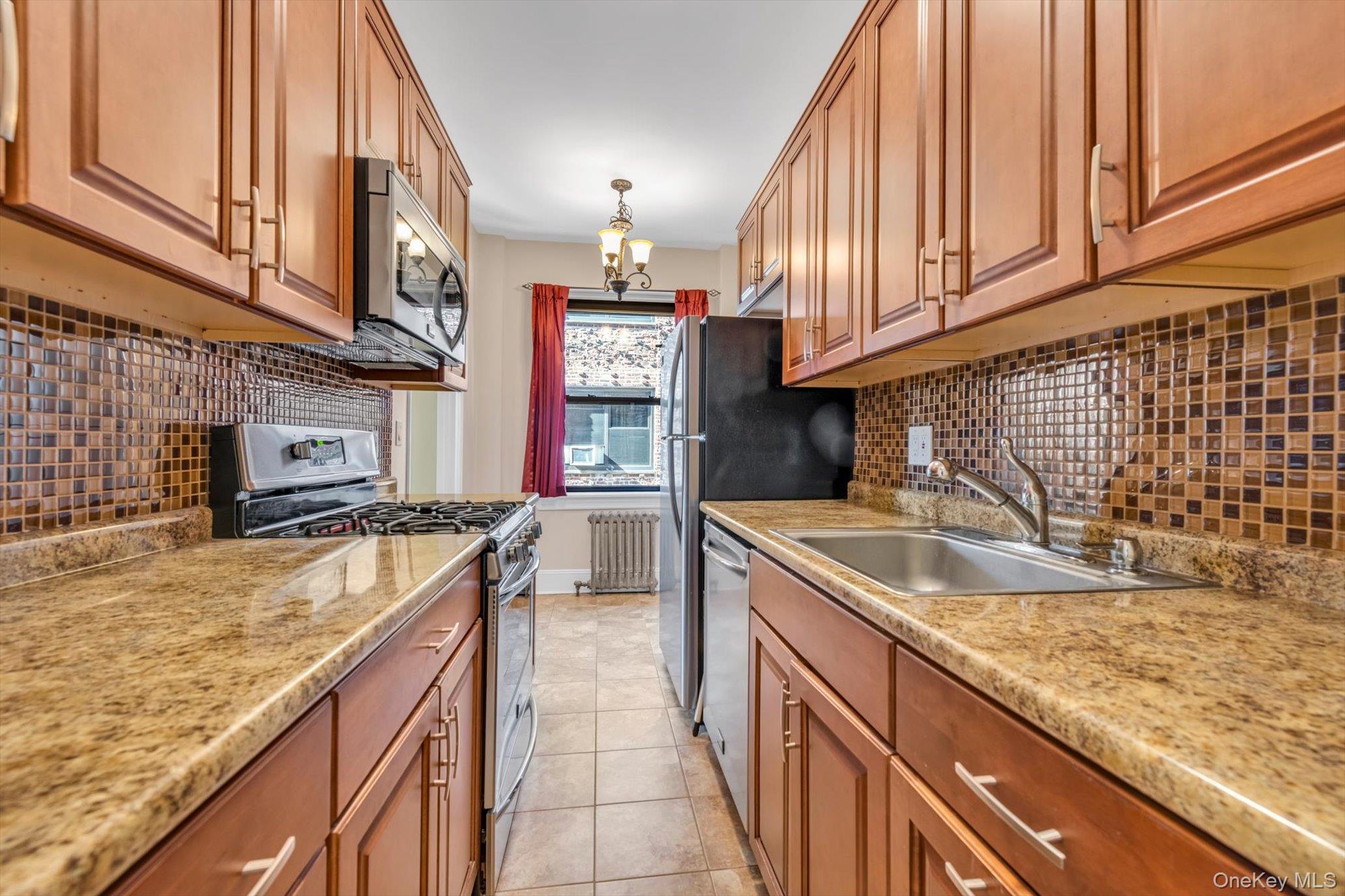 #10 photo, 141 Woodmere Boulevard, নাসাউ কাউন্টি Woodmere , NY 11598