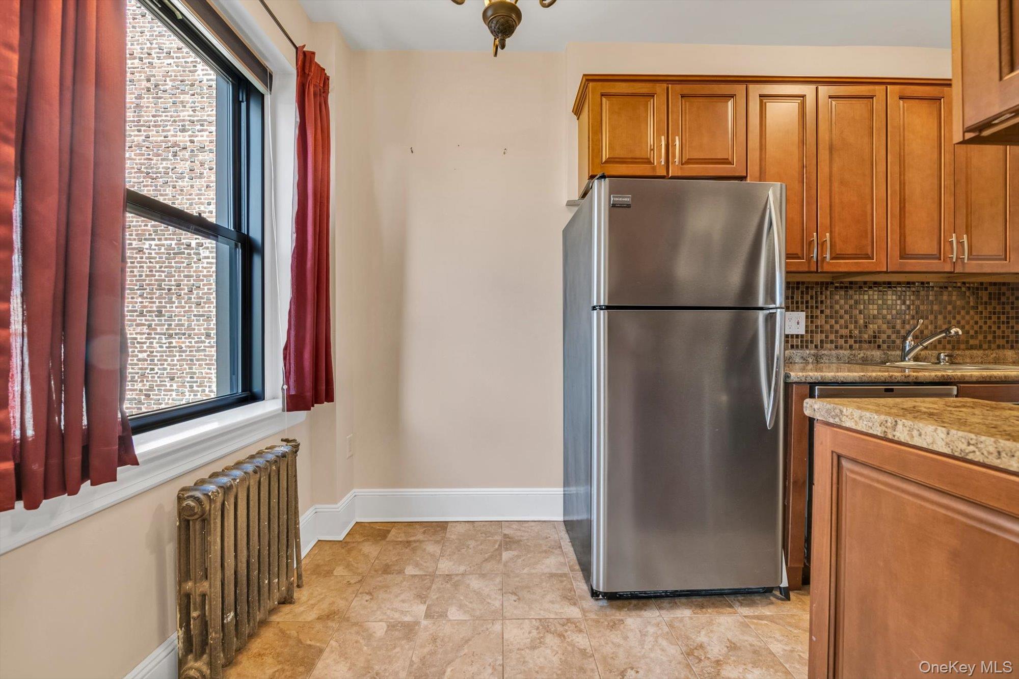 #12 photo, 141 Woodmere Boulevard, নাসাউ কাউন্টি Woodmere , NY 11598