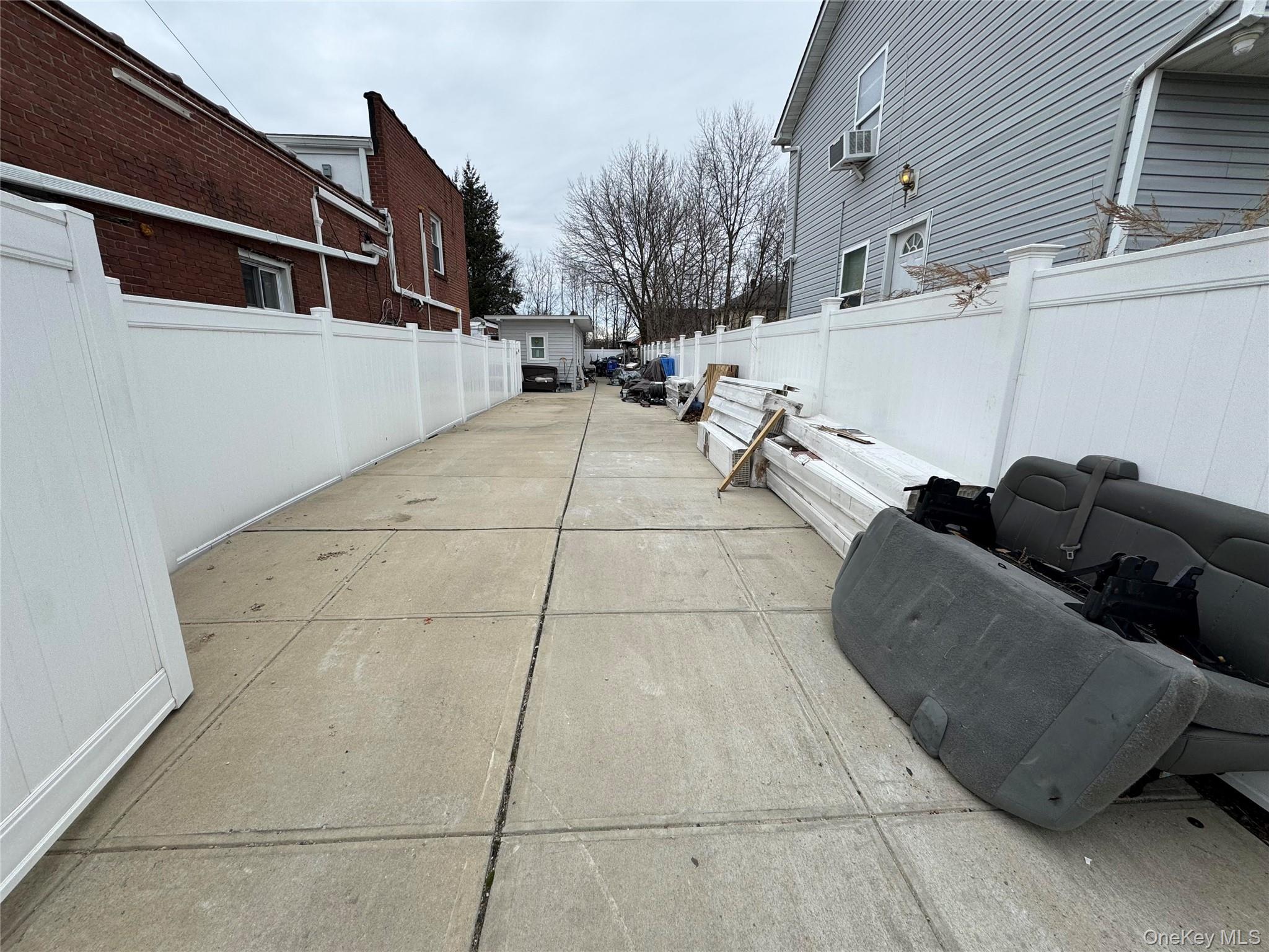 #4 photo, 468 Jerusalem Avenue, Uniondale , NY 11553