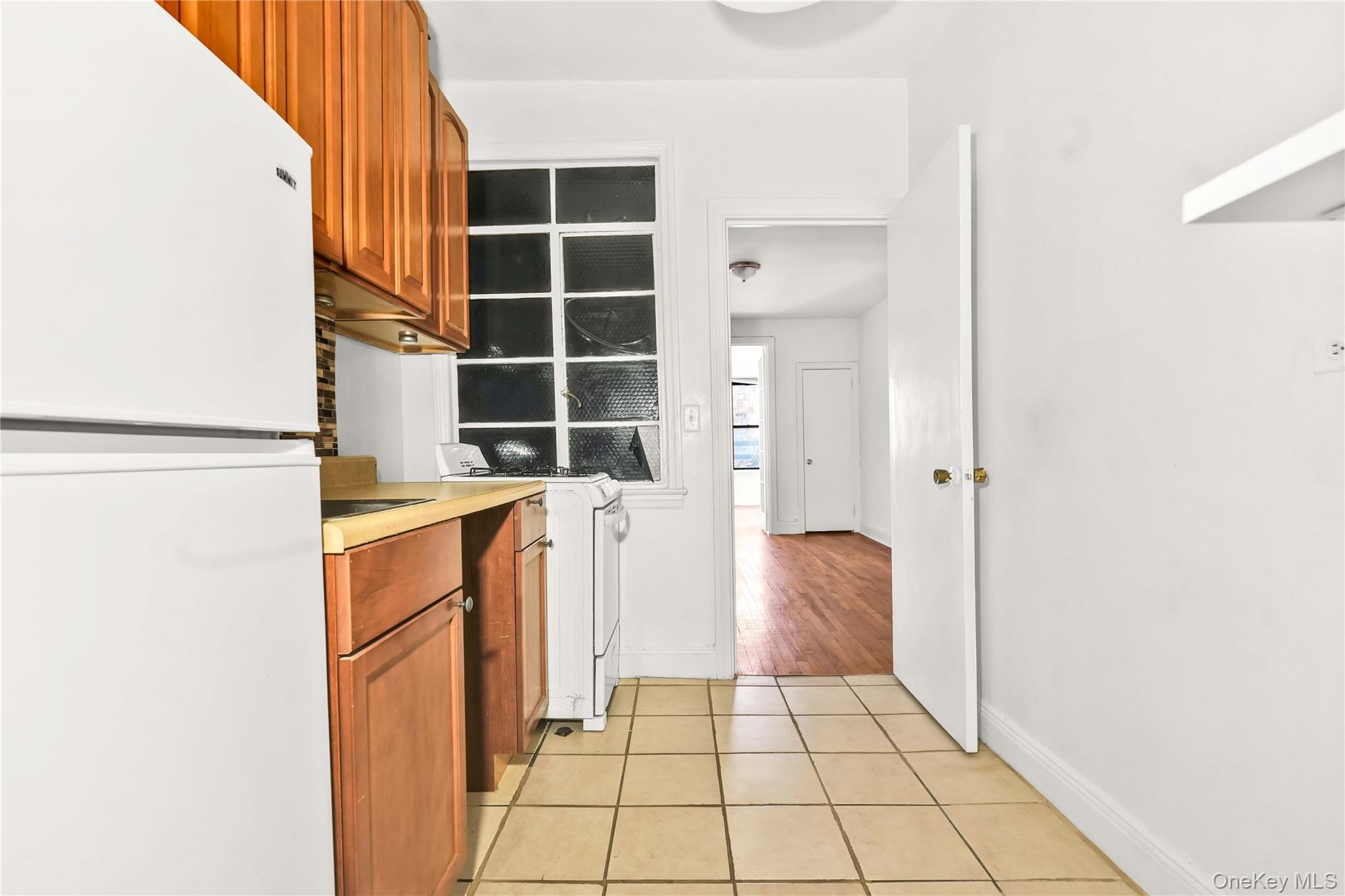 #14 photo, 211 E 88 Street, New York (Manhattan) , NY 10128