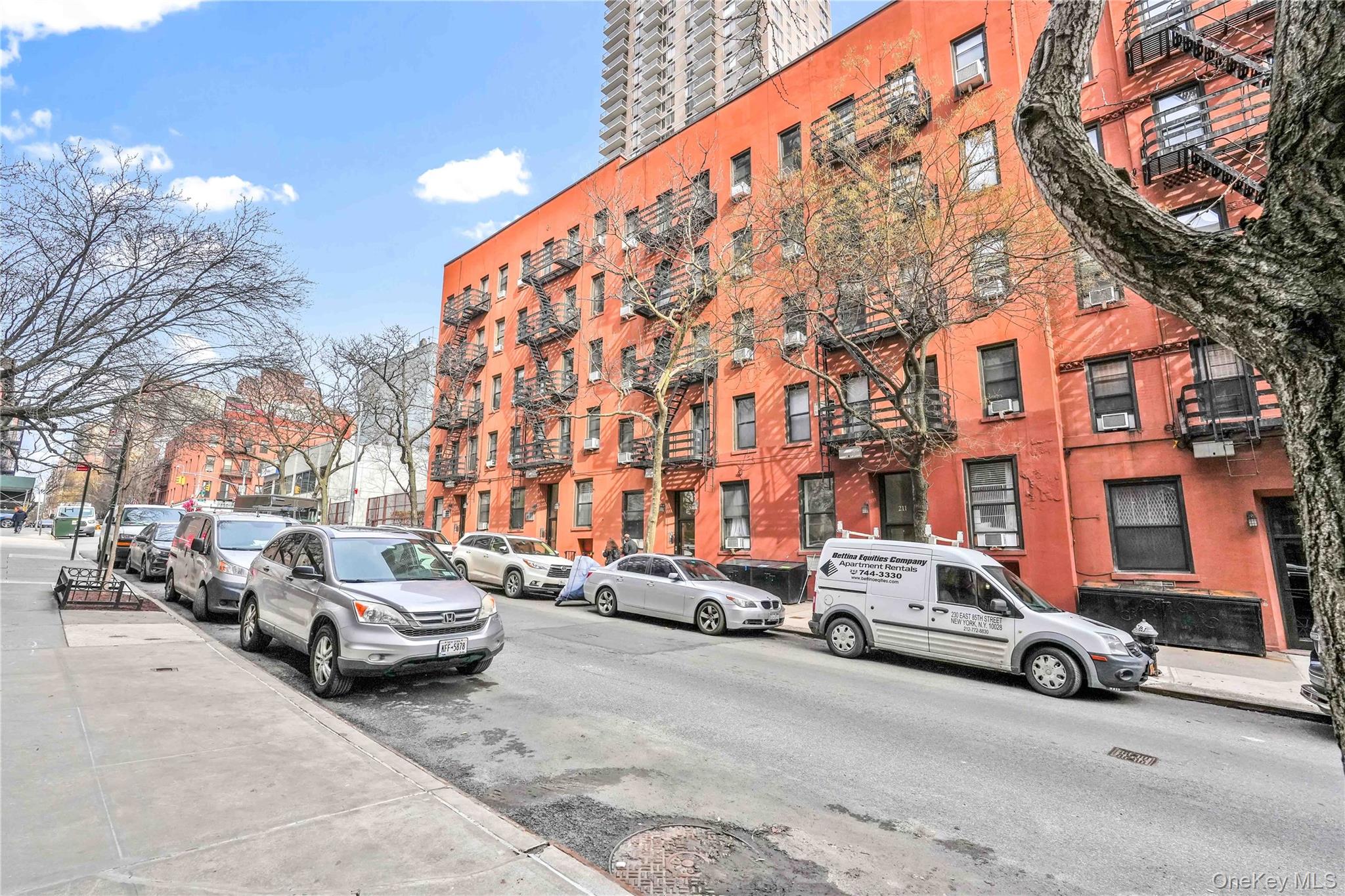 #18 photo, 211 E 88 Street, New York (Manhattan) , NY 10128