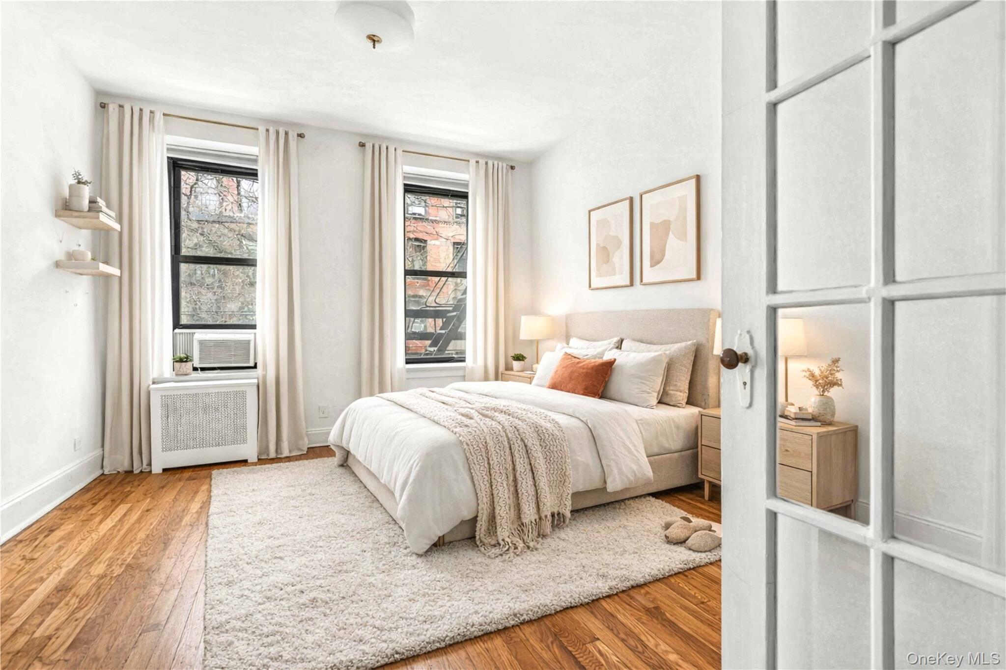 #3 photo, 211 E 88 Street, New York (Manhattan) , NY 10128