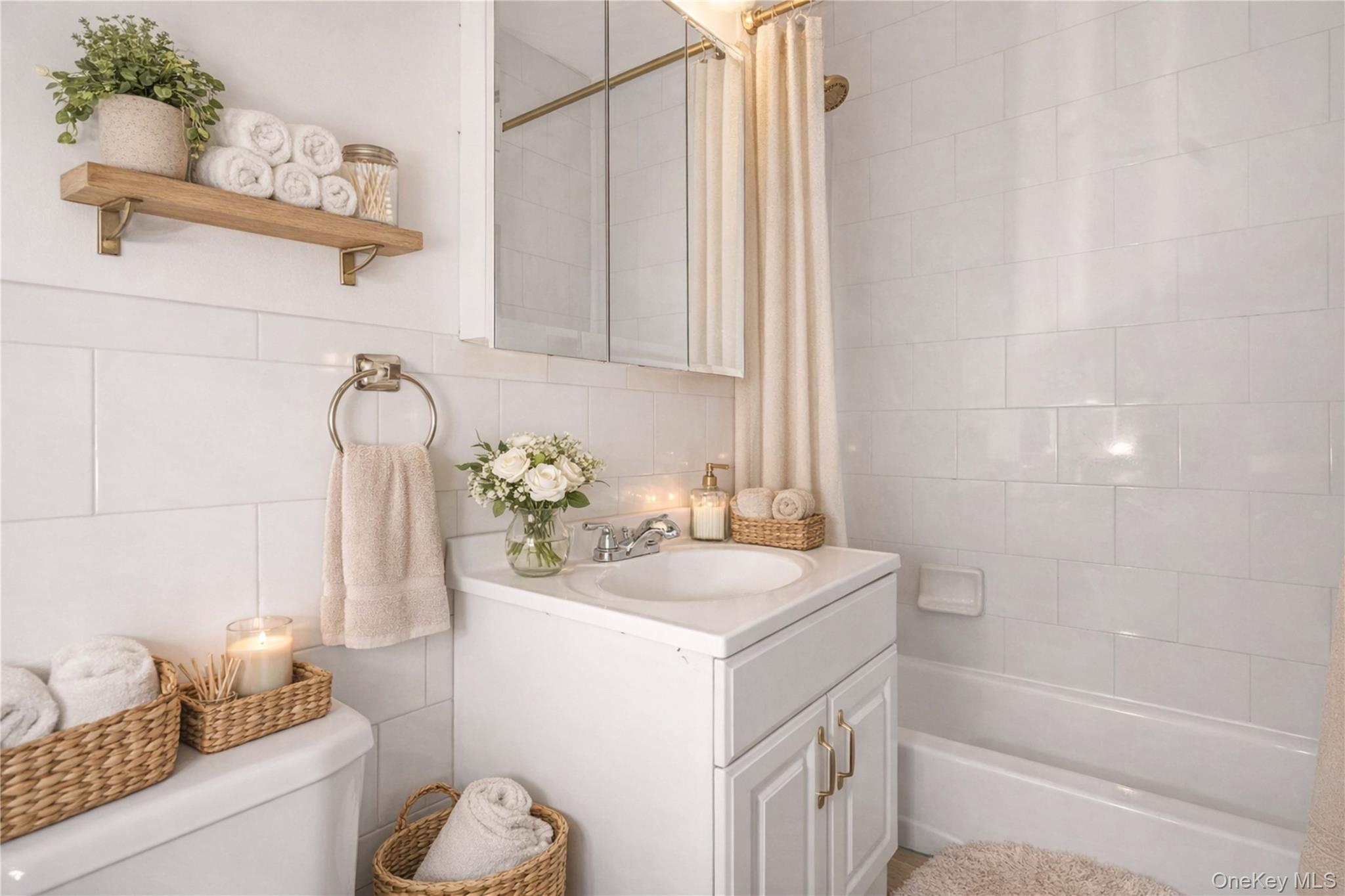 #5 photo, 211 E 88 Street, New York (Manhattan) , NY 10128