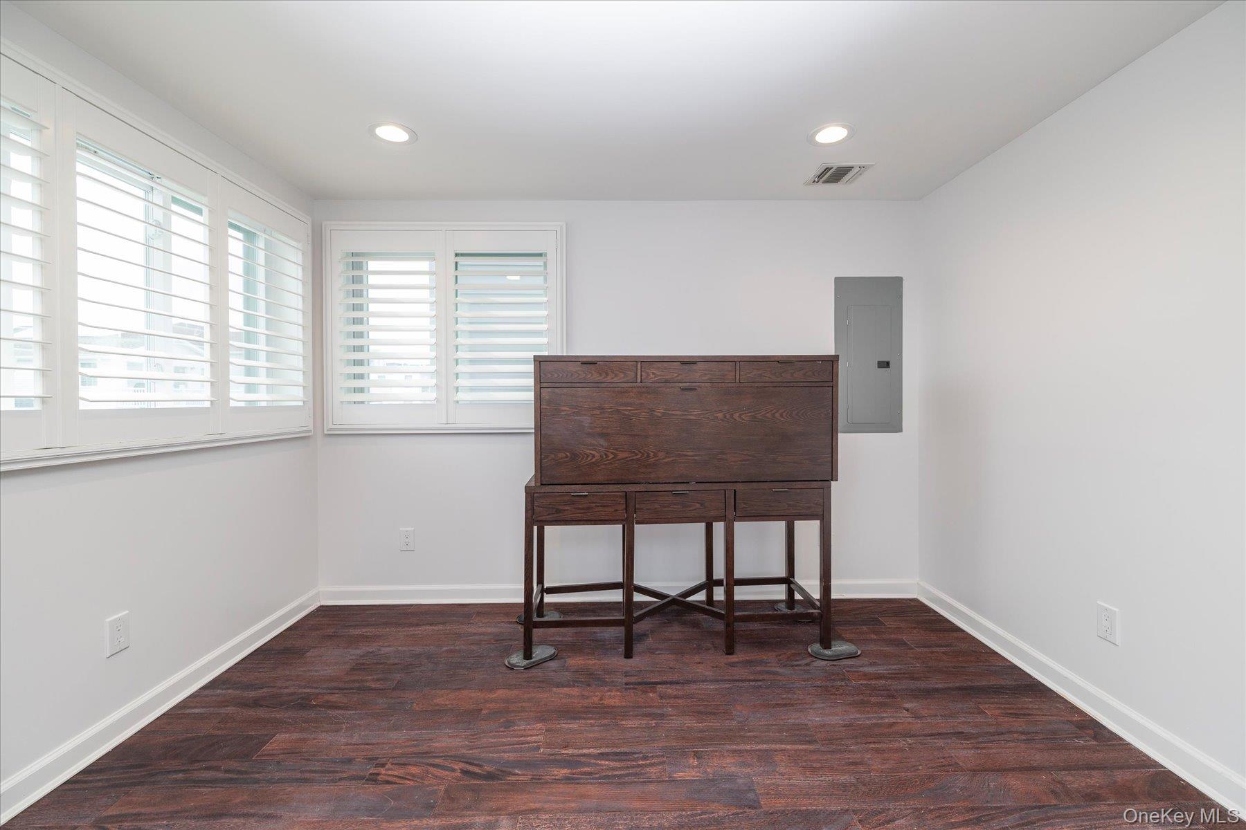 #16 photo, 105 Virginia Avenue, নাসাউ কাউন্টি Long Beach , NY 11561