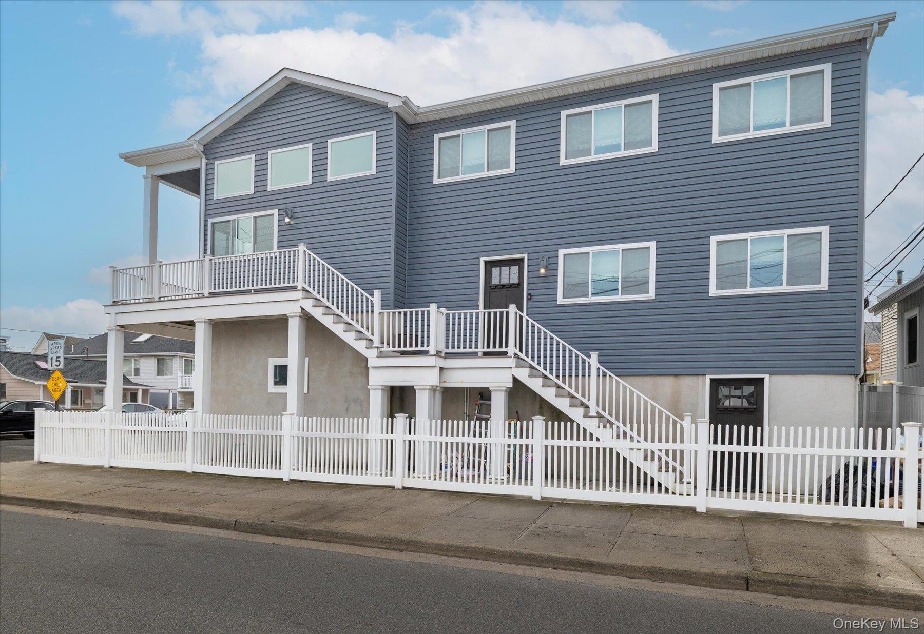 #2 photo, 105 Virginia Avenue, নাসাউ কাউন্টি Long Beach , NY 11561