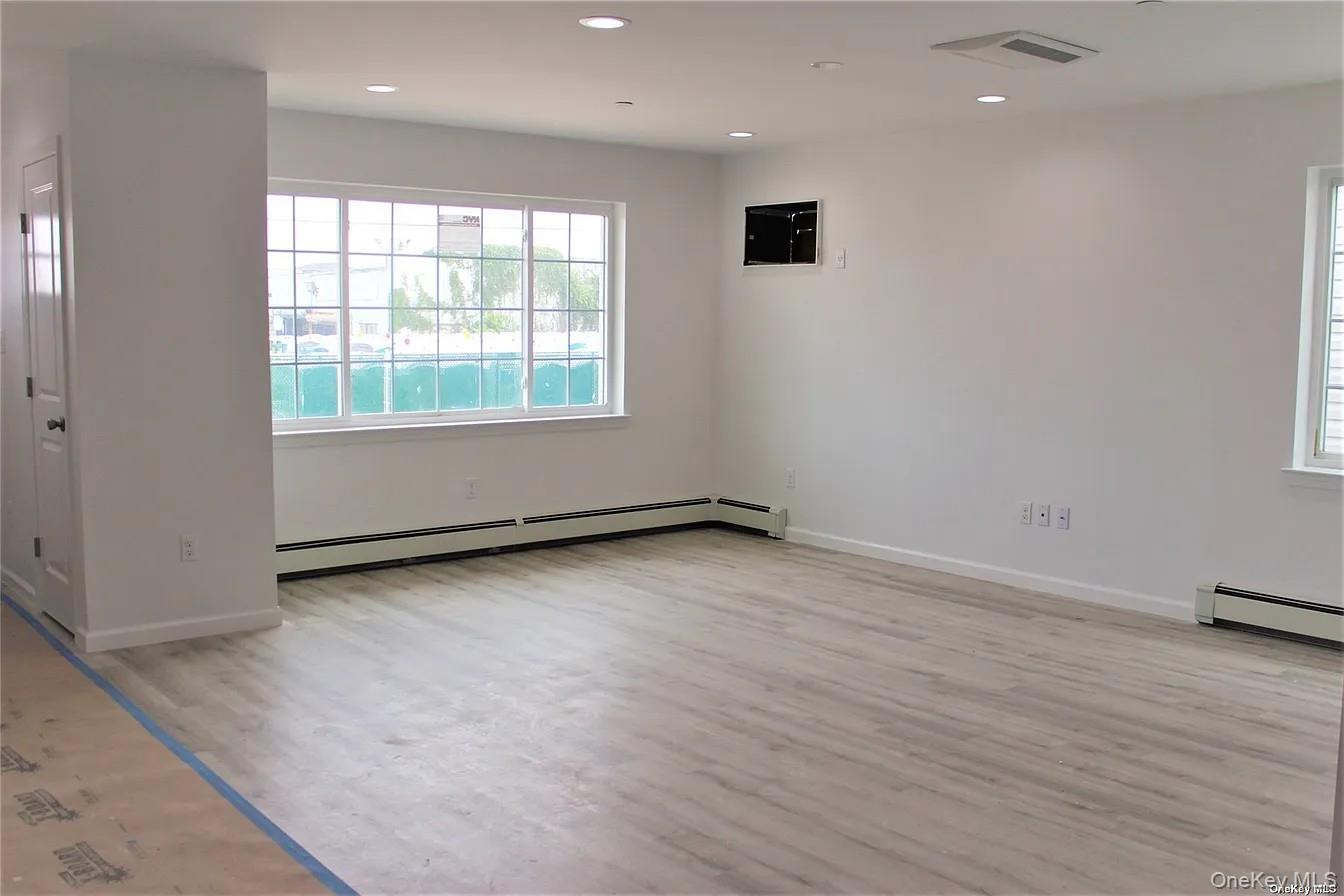 #5 photo, 6903 Bayfield Avenue, কুইন্‌স Arverne , NY 11692