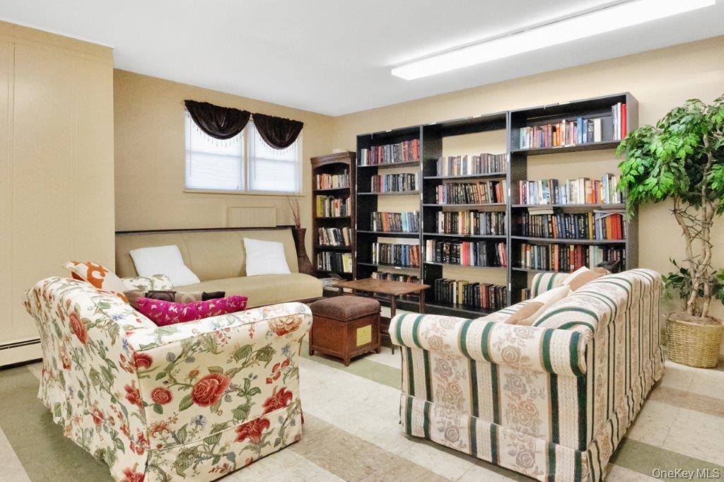 #5 photo, 570 Broadway, Lynbrook , NY 11563