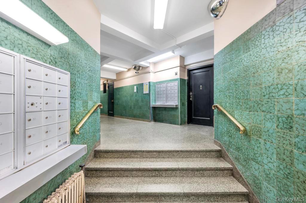 #15 photo, 1690 Metropolitan Avenue, ব্রঙ্কস Bronx , NY 10462