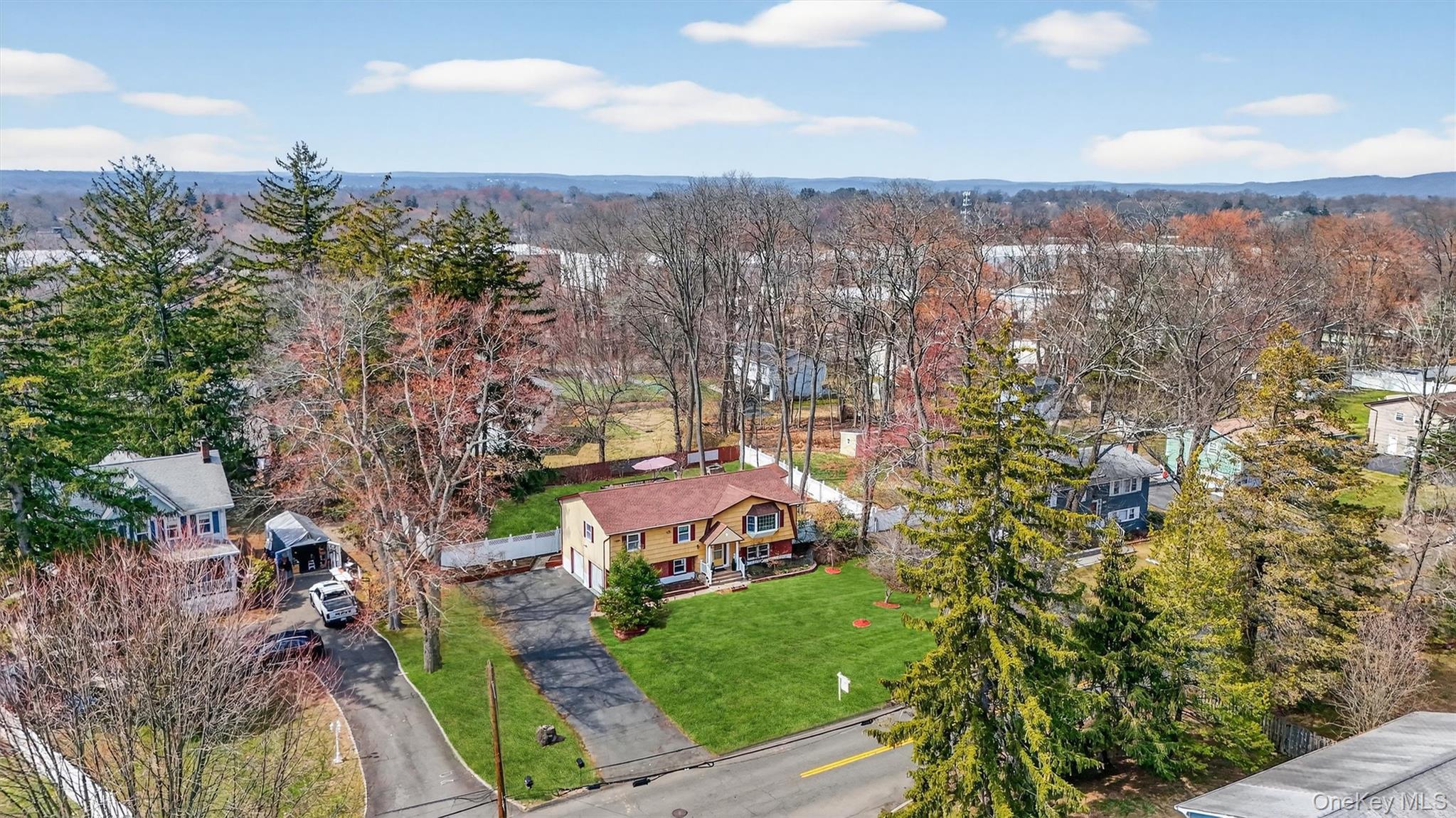 #2 photo, 134 Ridge Road, 紐約州 Valley Cottage , NY 10989