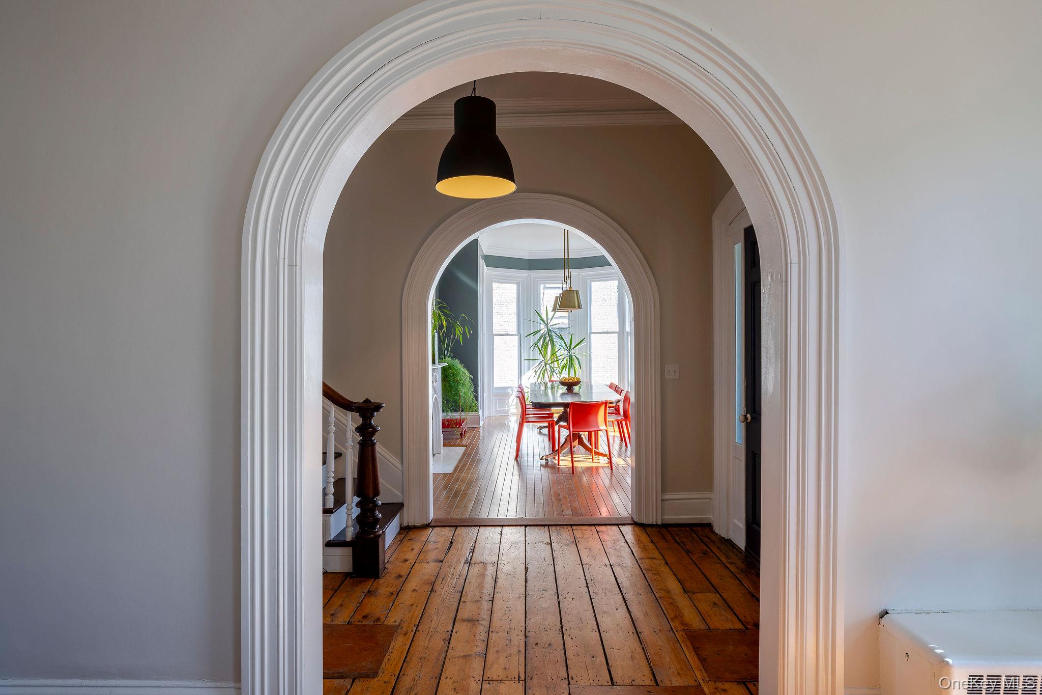 #7 photo, 45 W Chestnut Street, Kingston , NY 12401