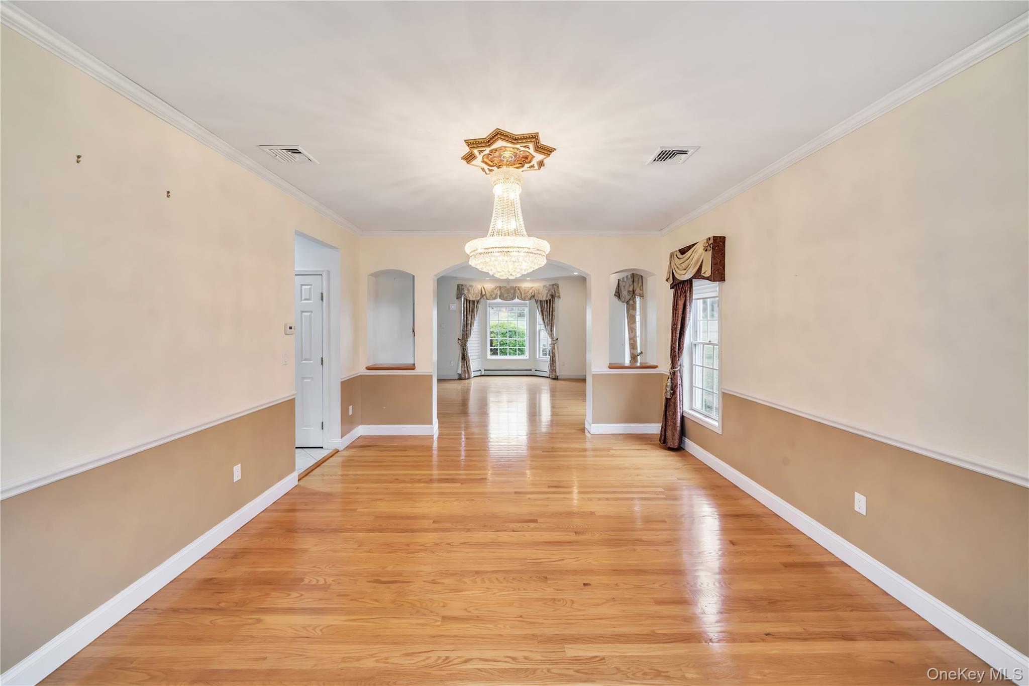 #7 photo, 25 Charnwood Drive, Suffern , NY 10901