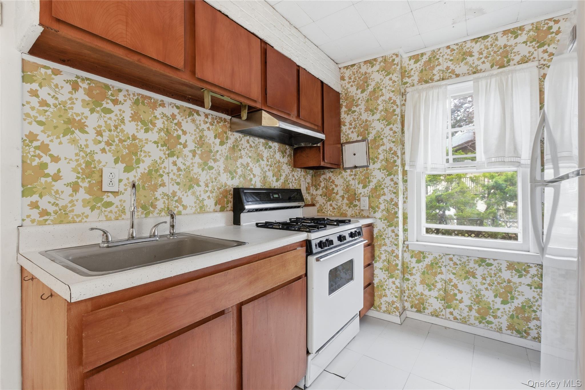 #11 photo, 15 W Lake Boulevard, Mahopac , NY 10541