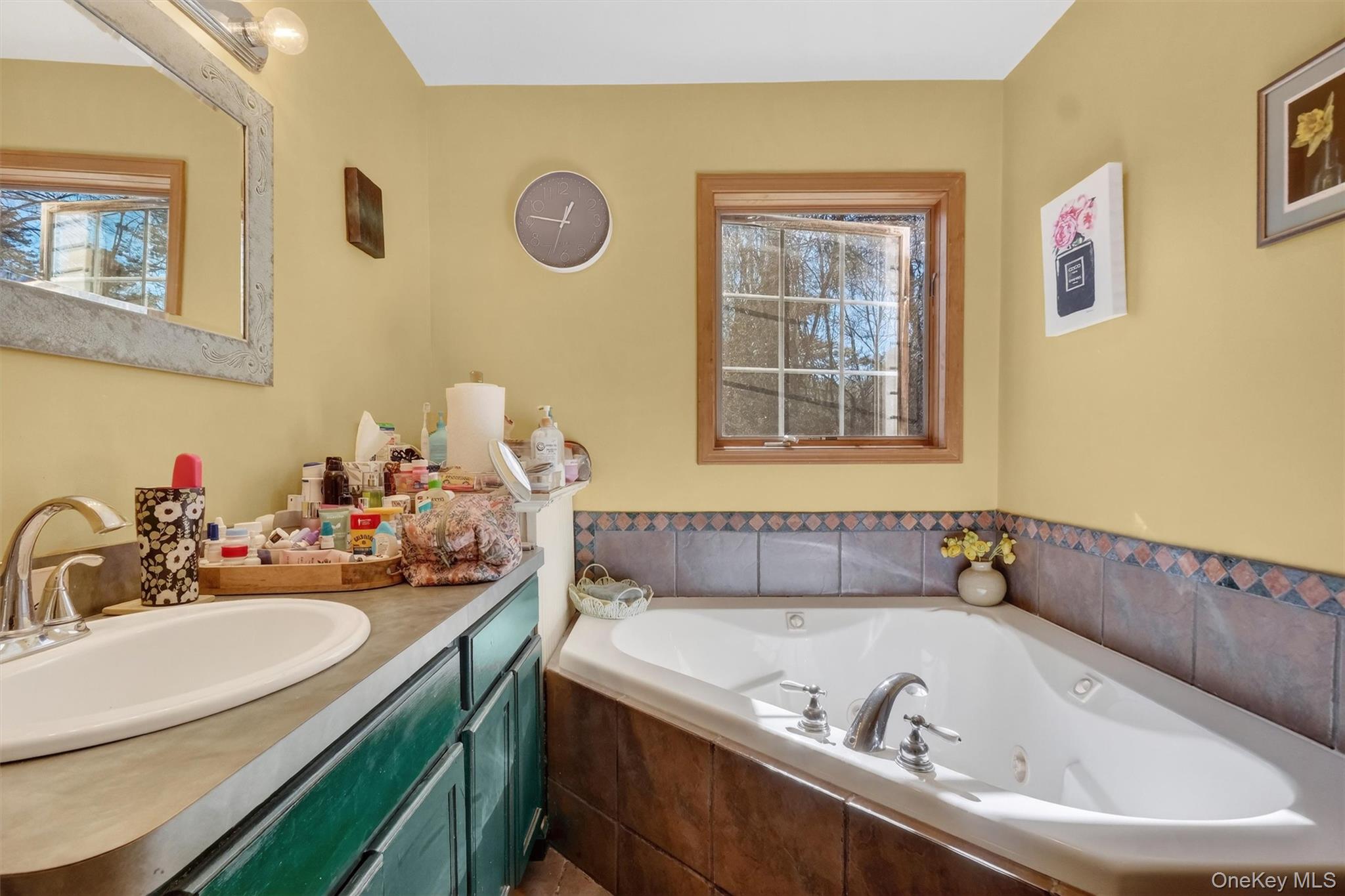 #10 photo, 15 Meadow Drive, Red Hook , NY 12571