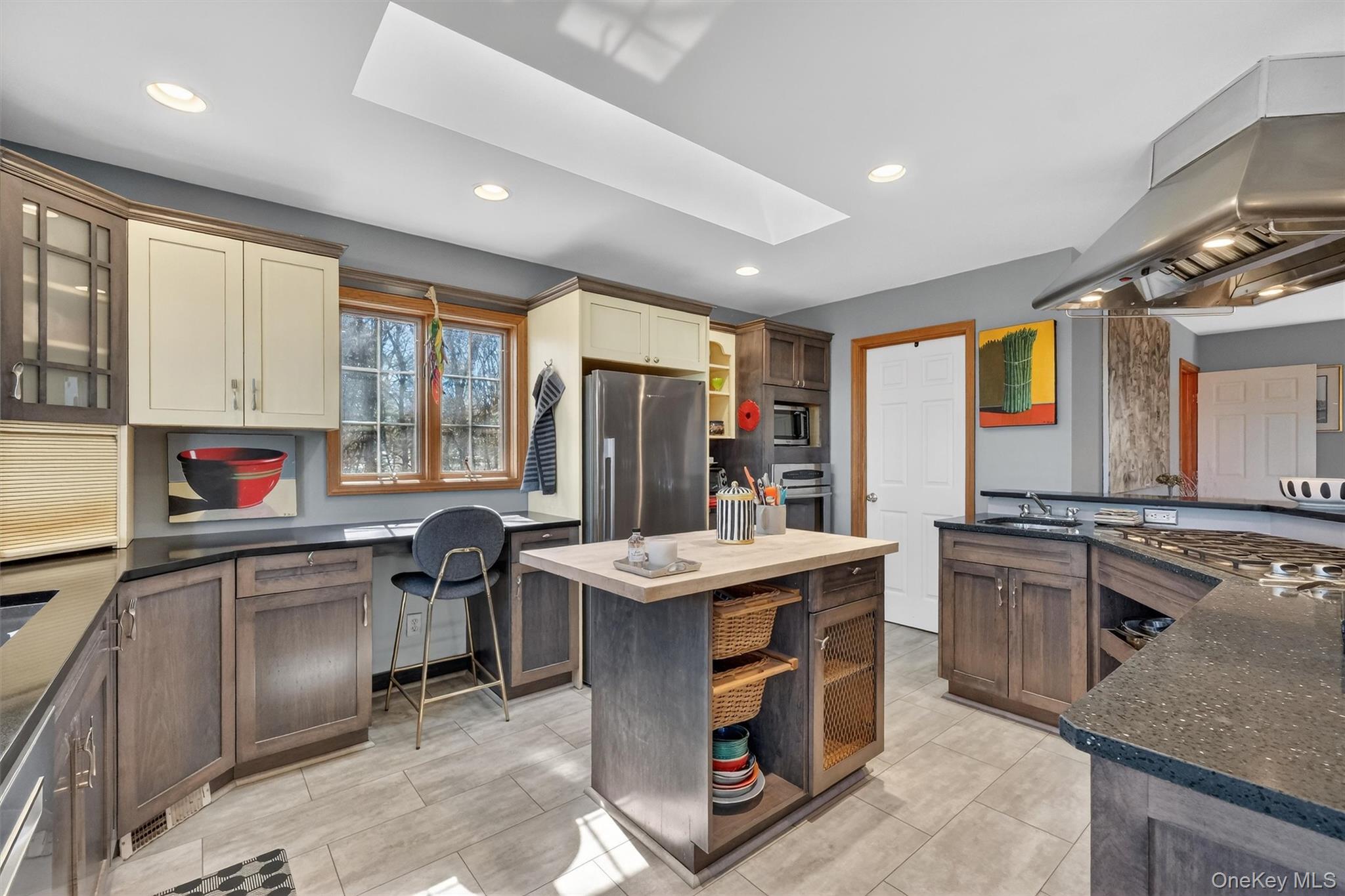 #18 photo, 15 Meadow Drive, Red Hook , NY 12571