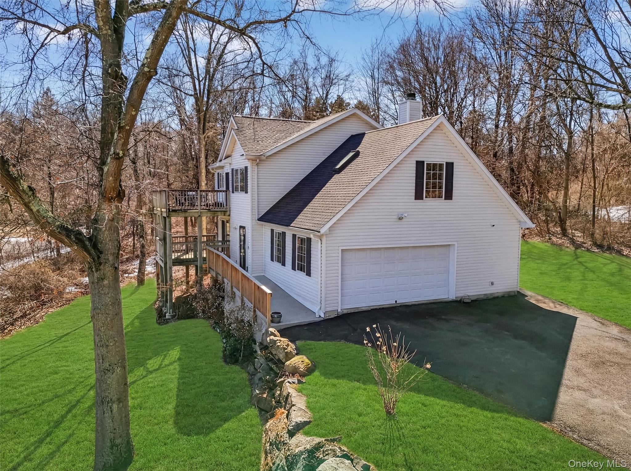 #2 photo, 15 Meadow Drive, Red Hook , NY 12571