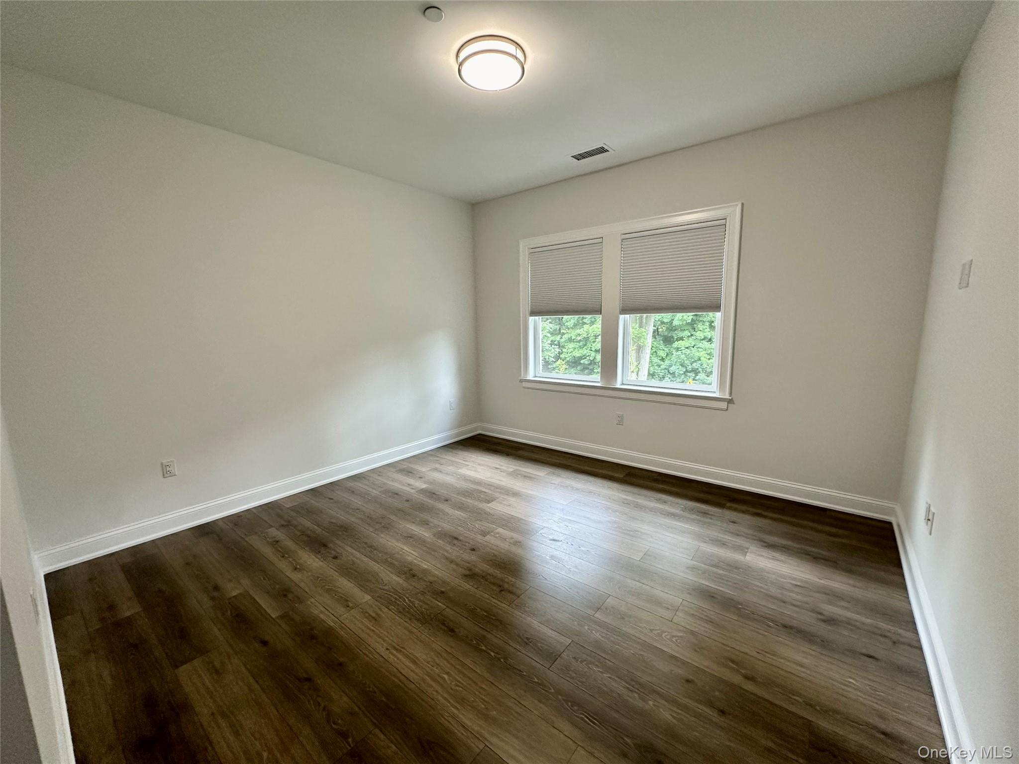 #12 photo, 585 Main Street, Armonk , NY 10504