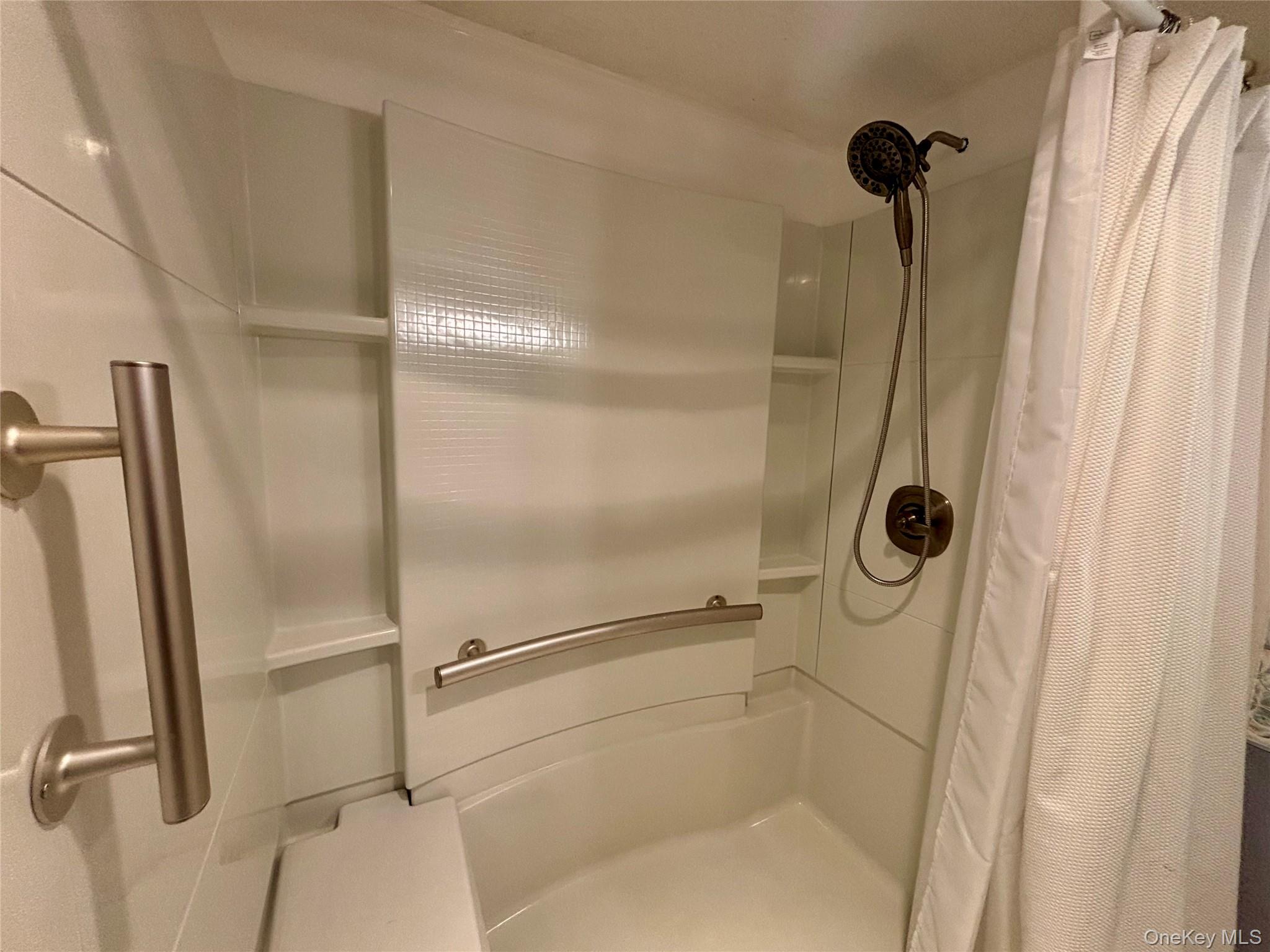 #11 photo, 647 S Drury Lane, 纽约州 Rock Tavern , NY 12549