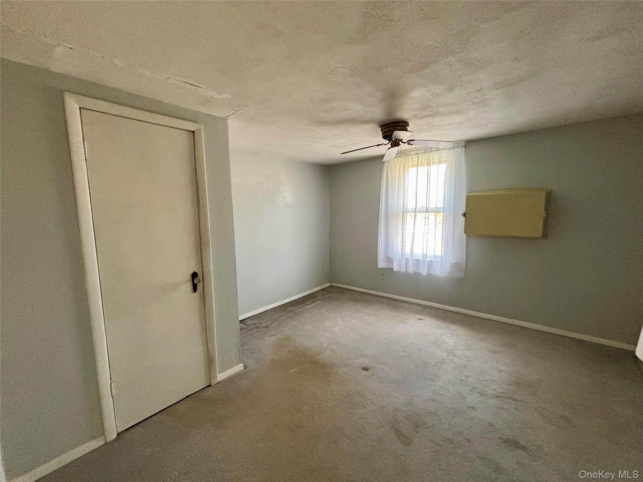 #15 photo, 647 S Drury Lane, 纽约州 Rock Tavern , NY 12549