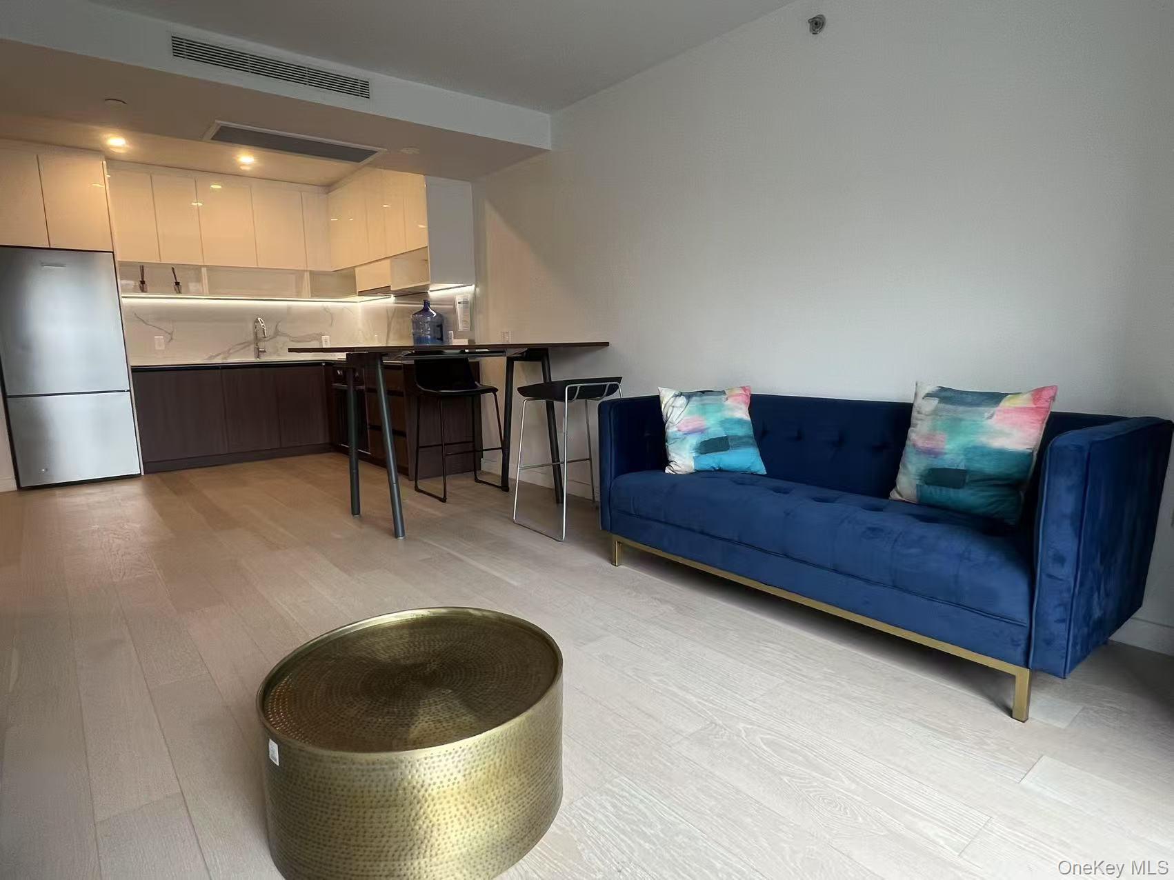 #4 photo, 14449 Northern Boulevard, Flushing , NY 11354