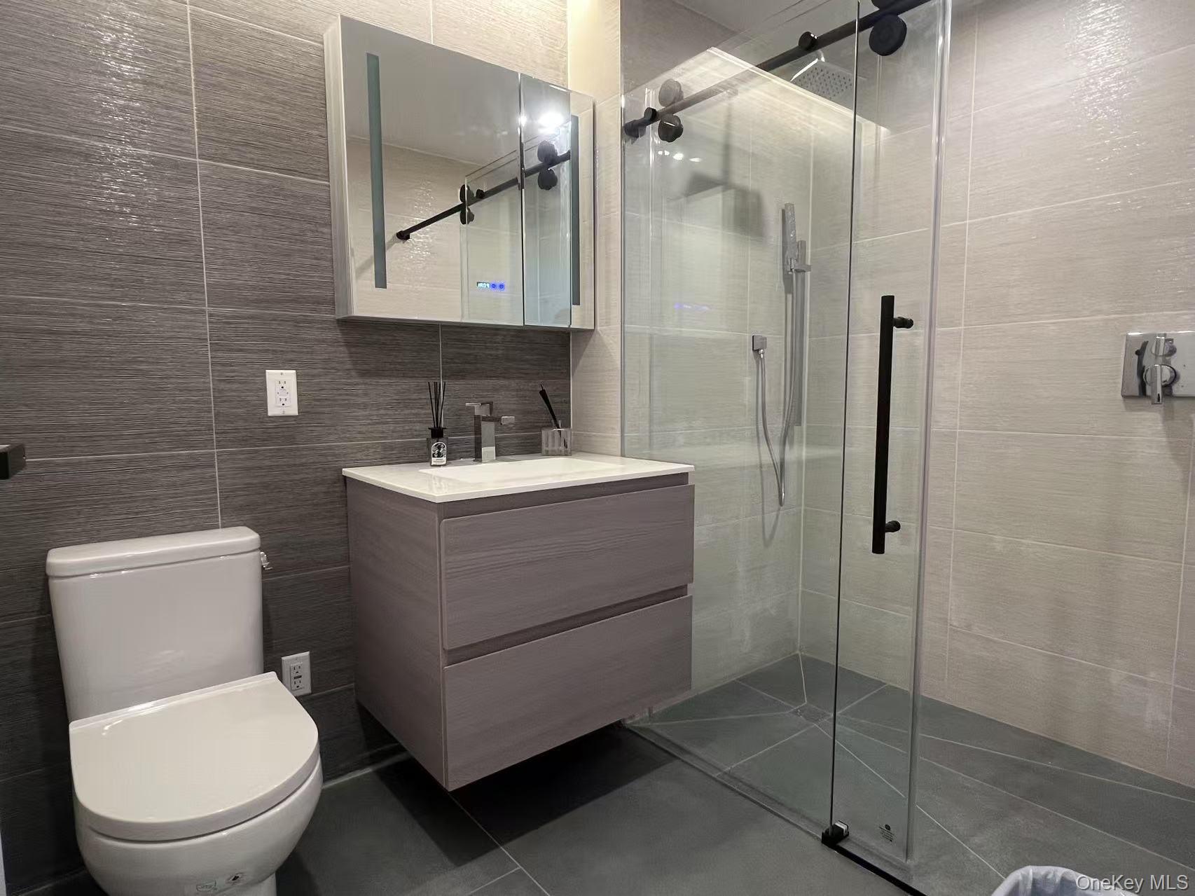 #8 photo, 14449 Northern Boulevard, Flushing , NY 11354